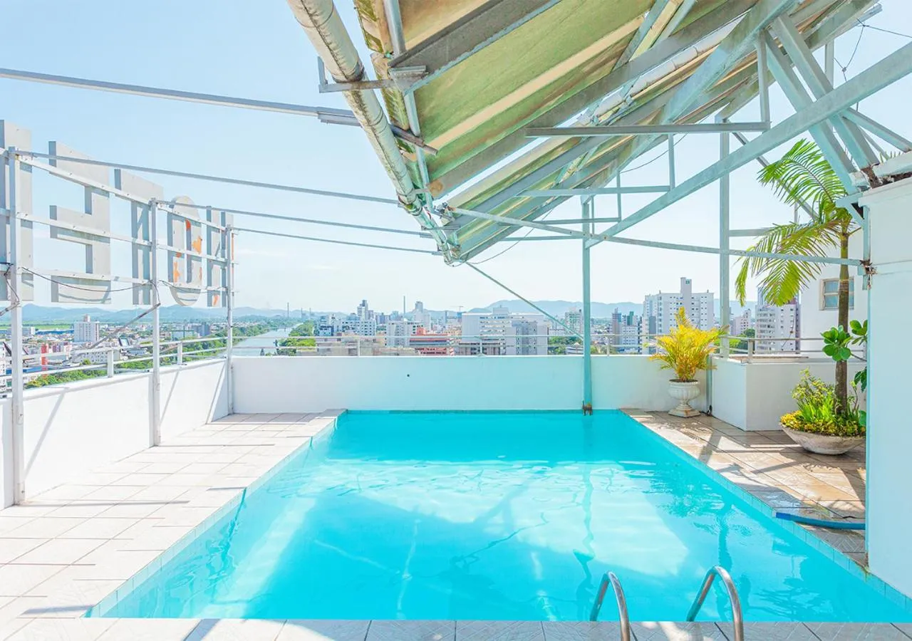Swimming pool in Hotel San Silvestre