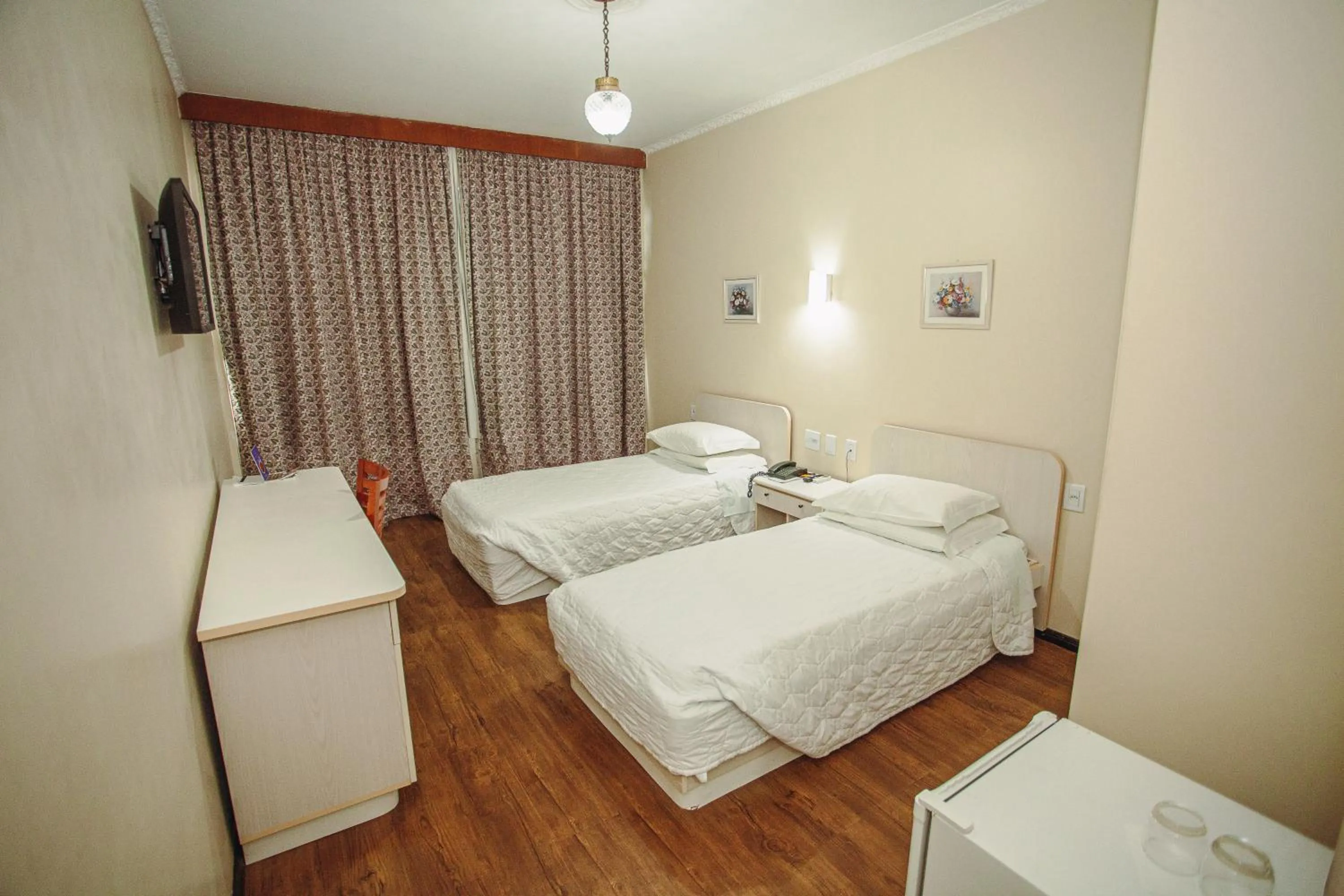 Bedroom, Bed in Hotel San Silvestre