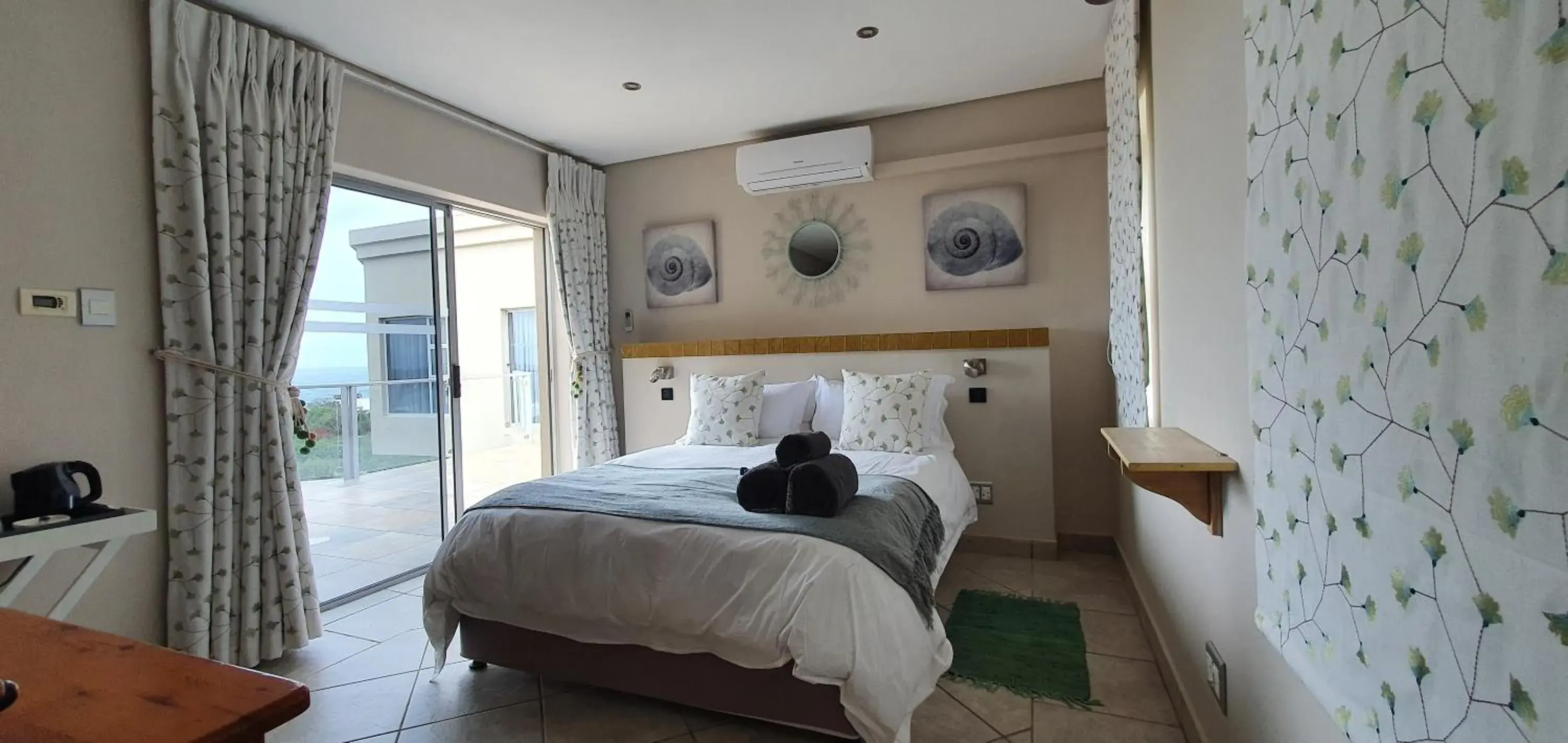 Double Room in Danara Place Double Room in Danara Place