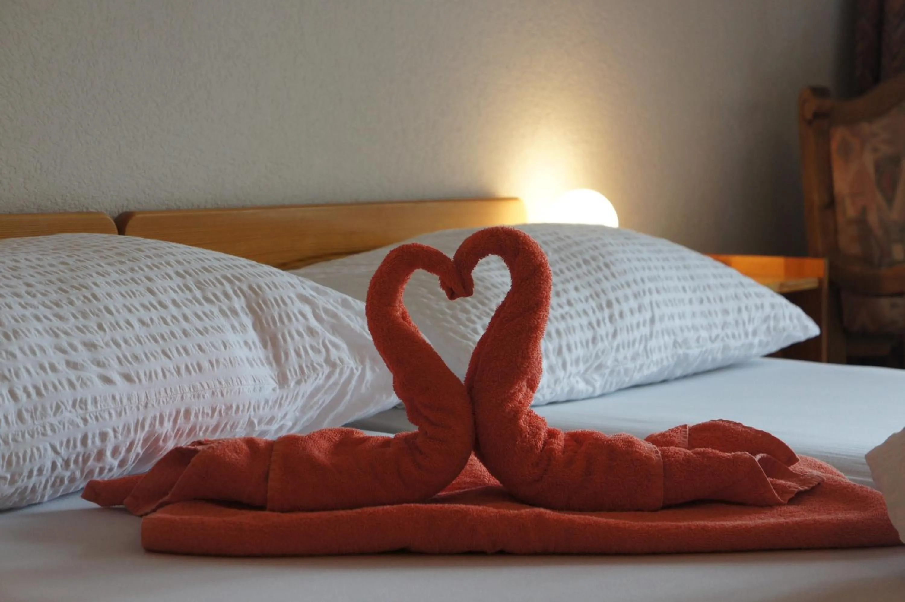 Bed in Hotel Alpenhof