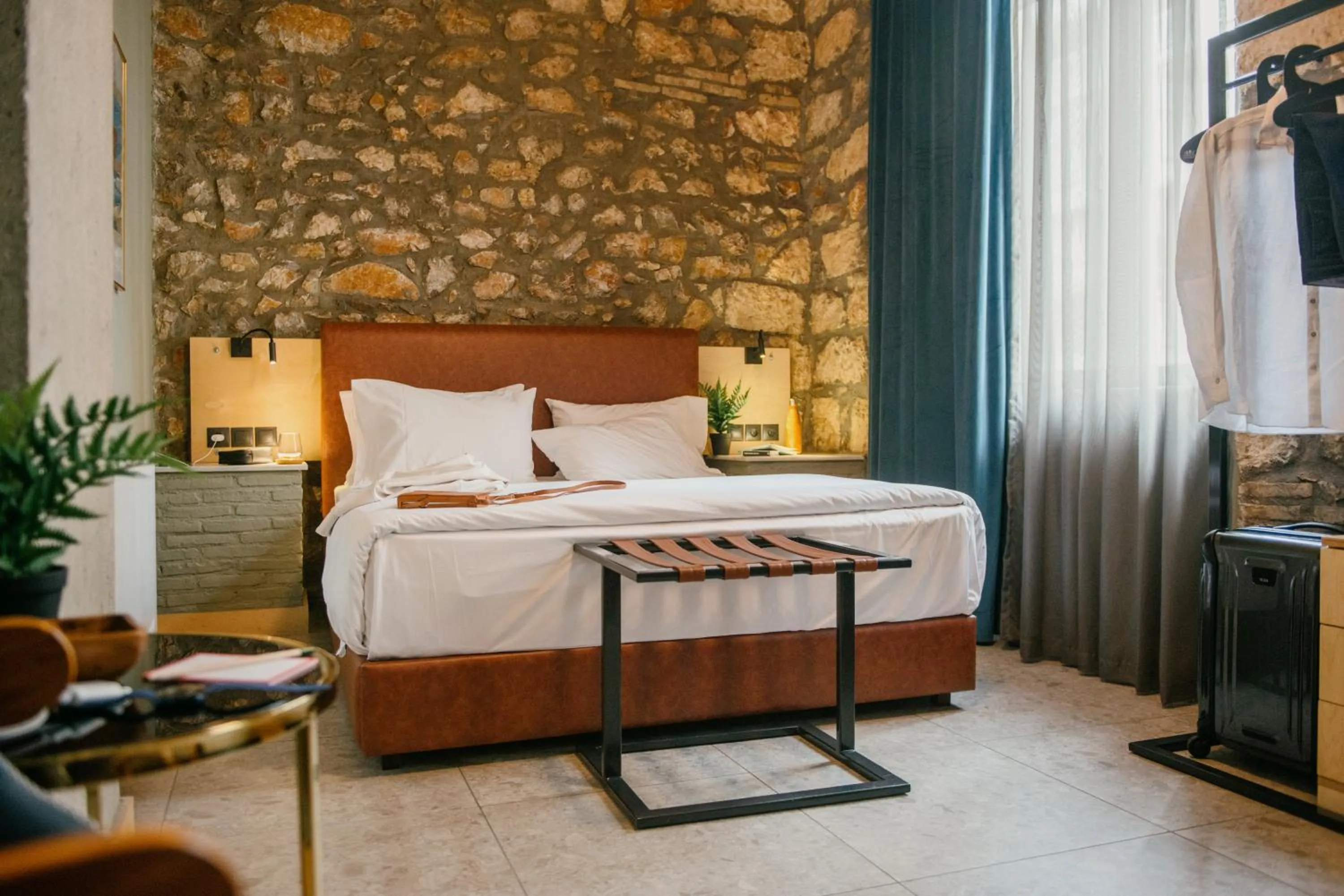 Bed in Cohort Koukaki