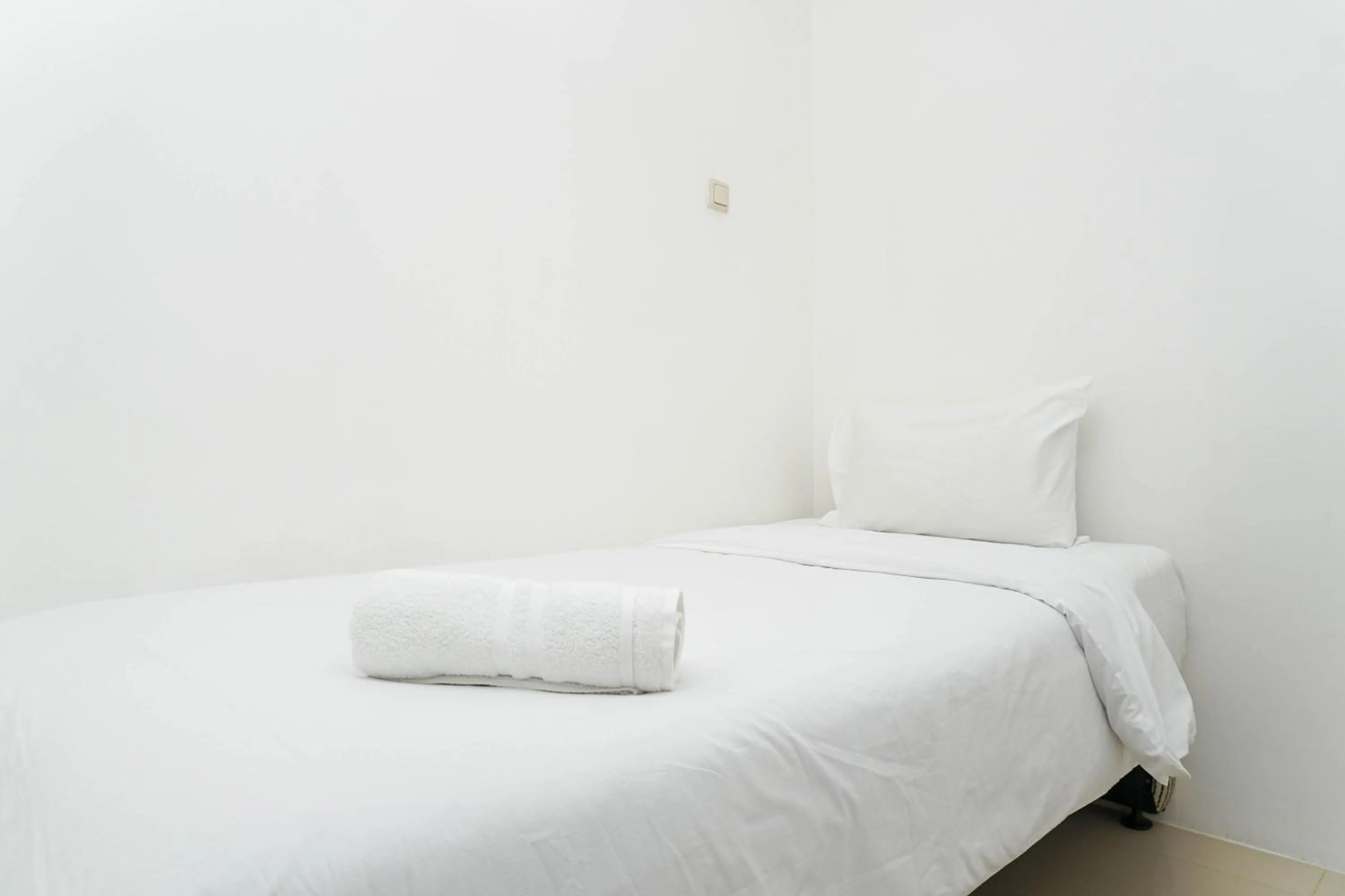 Comfy and Furnished 2BR Bassura City Apartment near Mall By Travelio