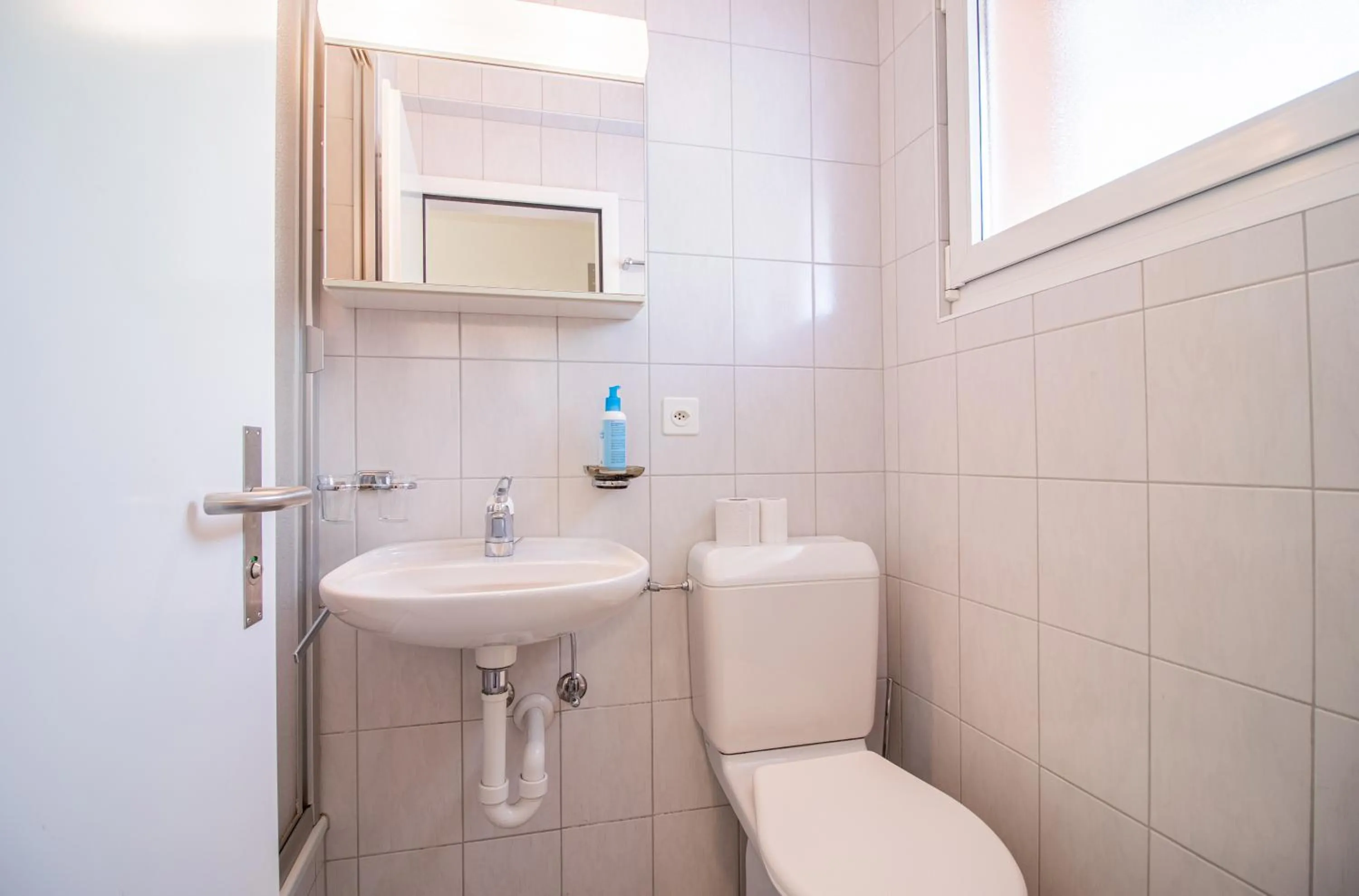 Bathroom in Linda 8 by Arosa Holiday