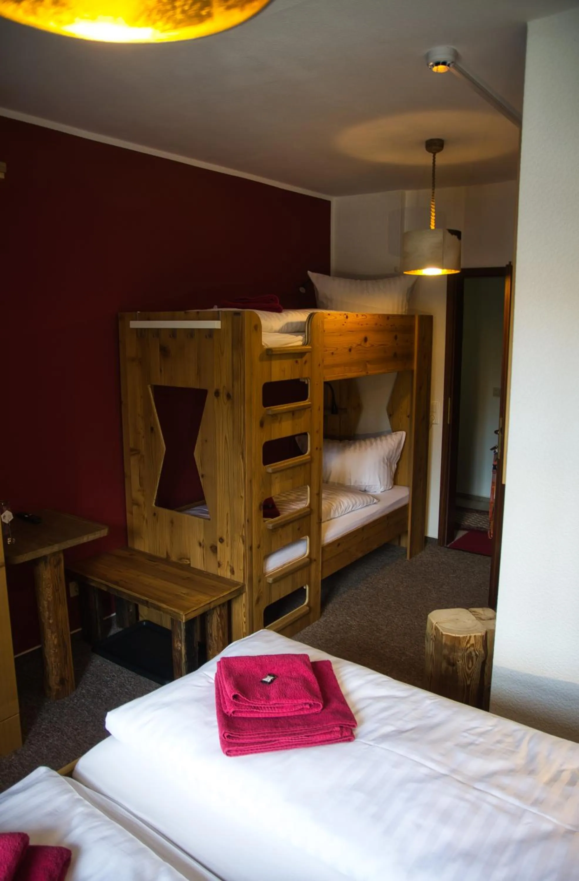 bunk bed, Bed in Berghotel Bärenstein