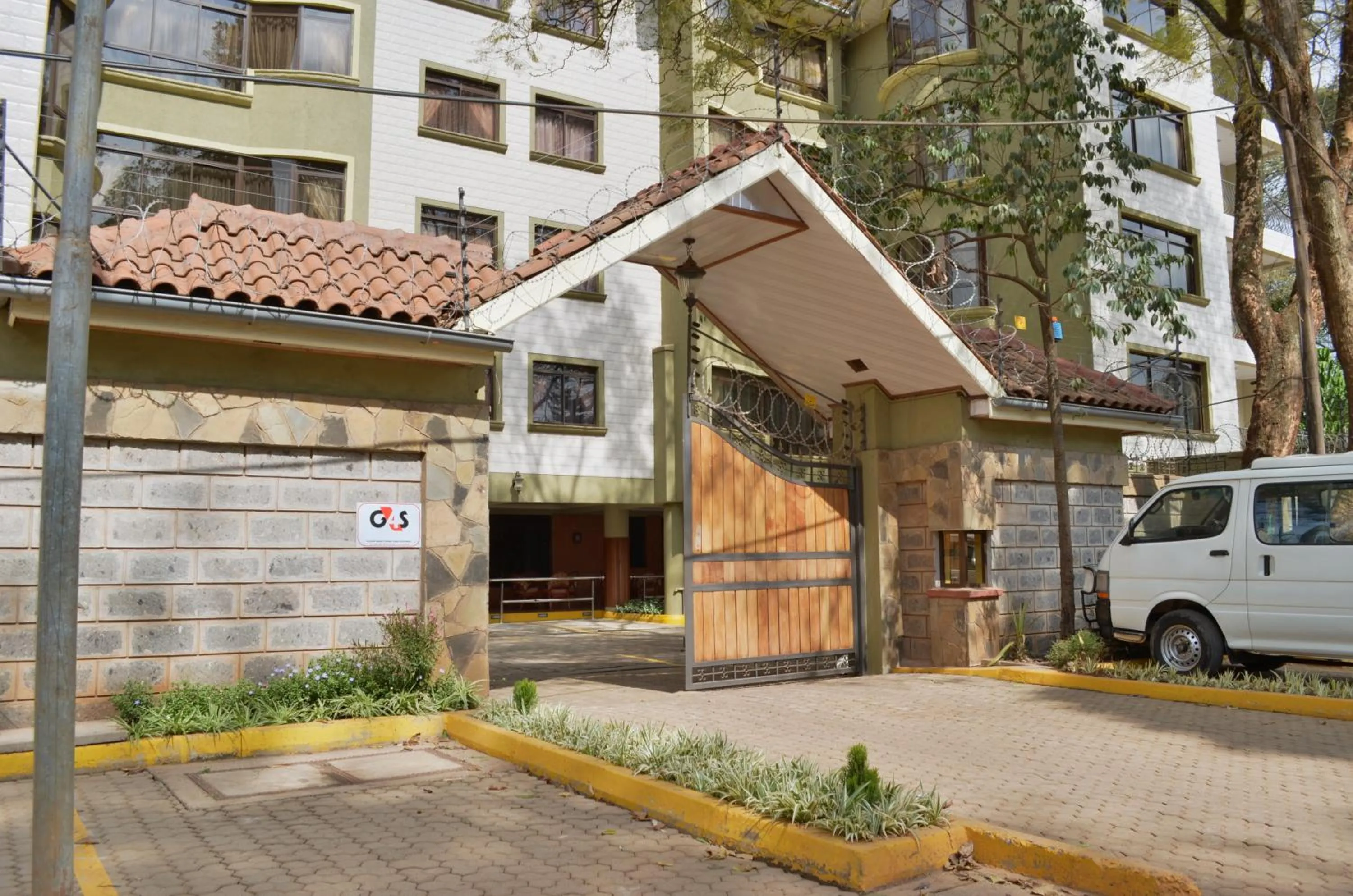 Facade/entrance in Fahari Palace Serviced Apartments