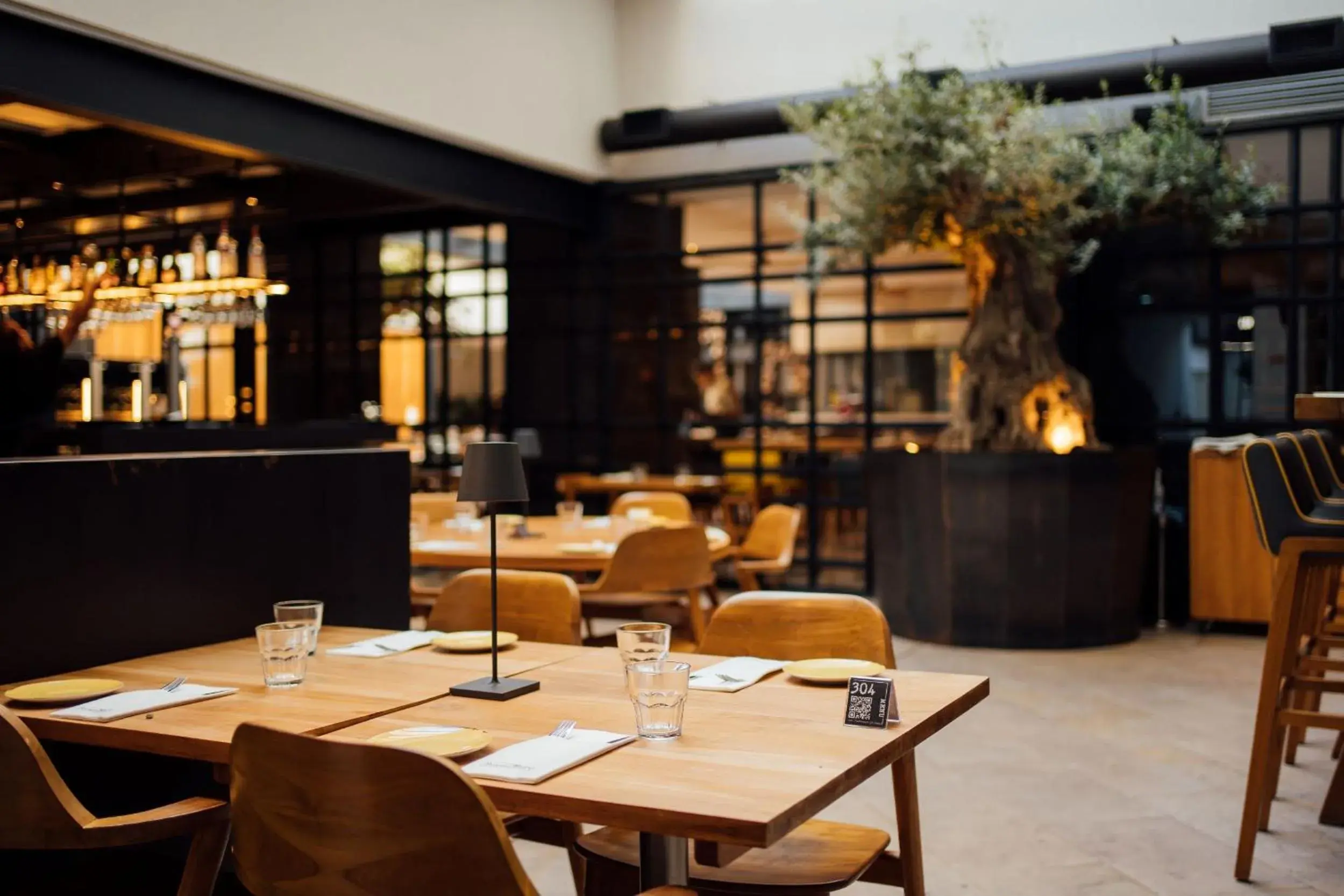 Restaurant/places to eat in 3HB Faro Restaurant/places to eat in 3HB Faro