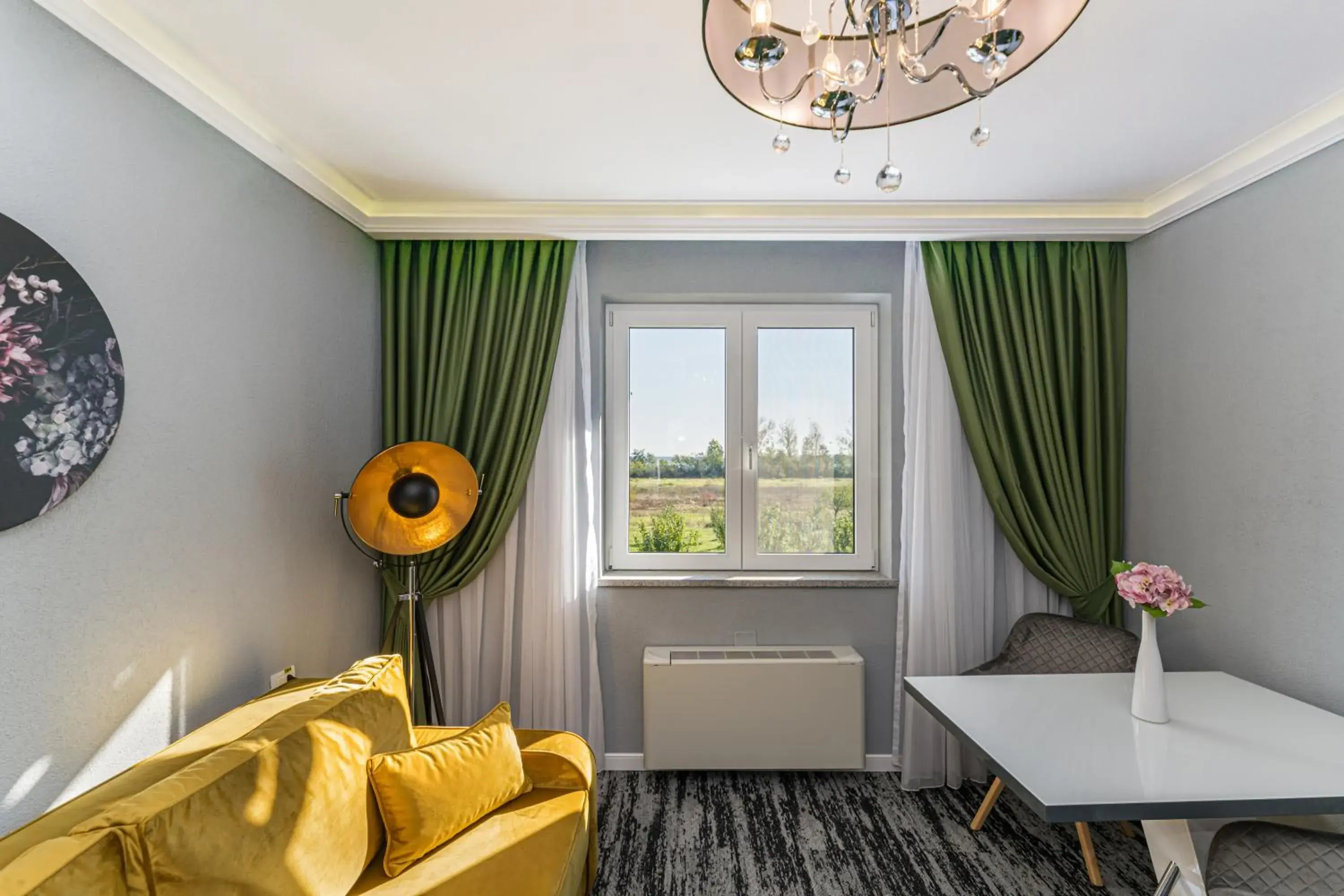 Junior Suite - single occupancy in Stejarii Resort Junior Suite - single occupancy in Stejarii Resort