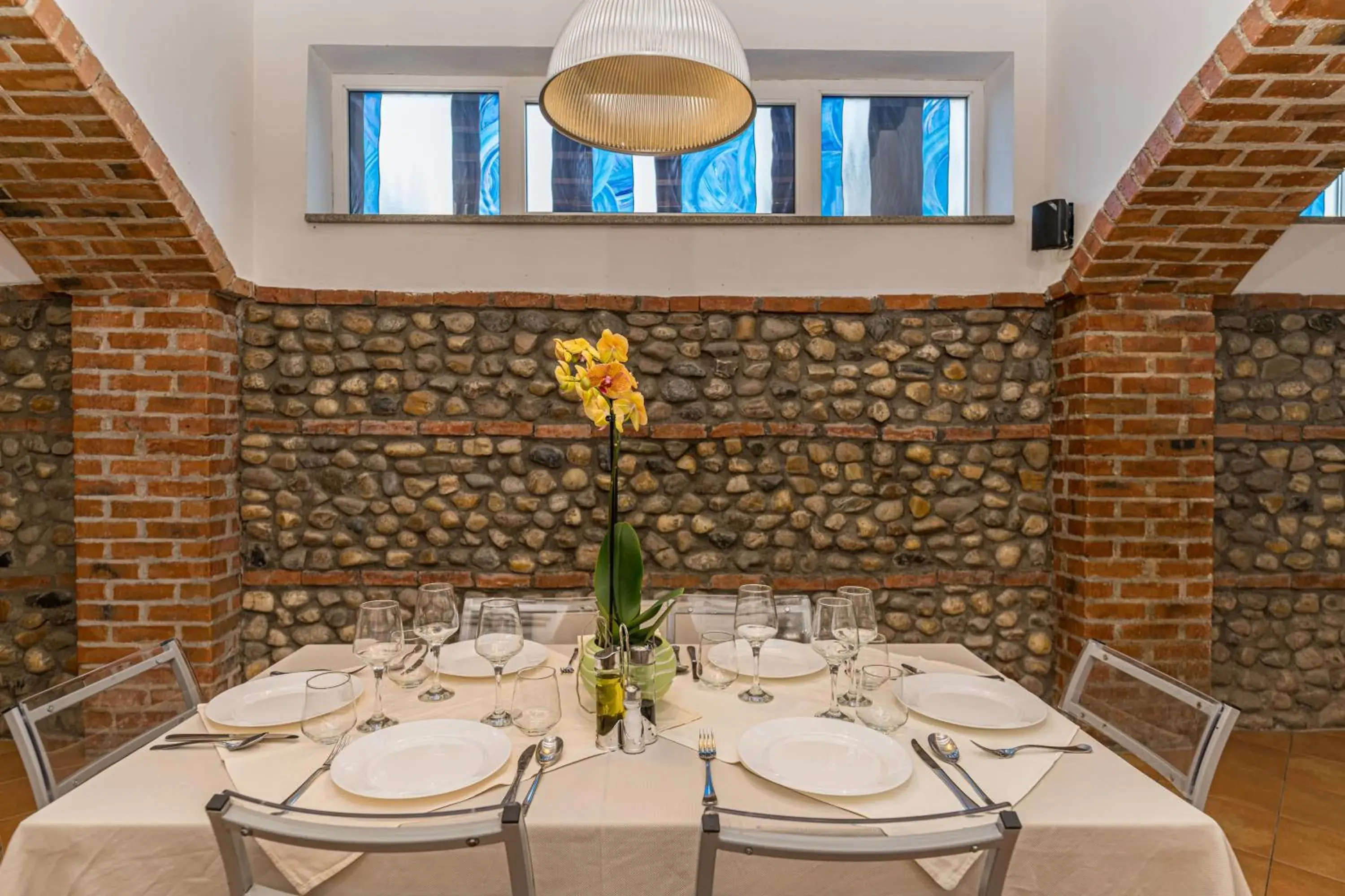 Restaurant/places to eat in Stejarii Resort Restaurant/places to eat in Stejarii Resort