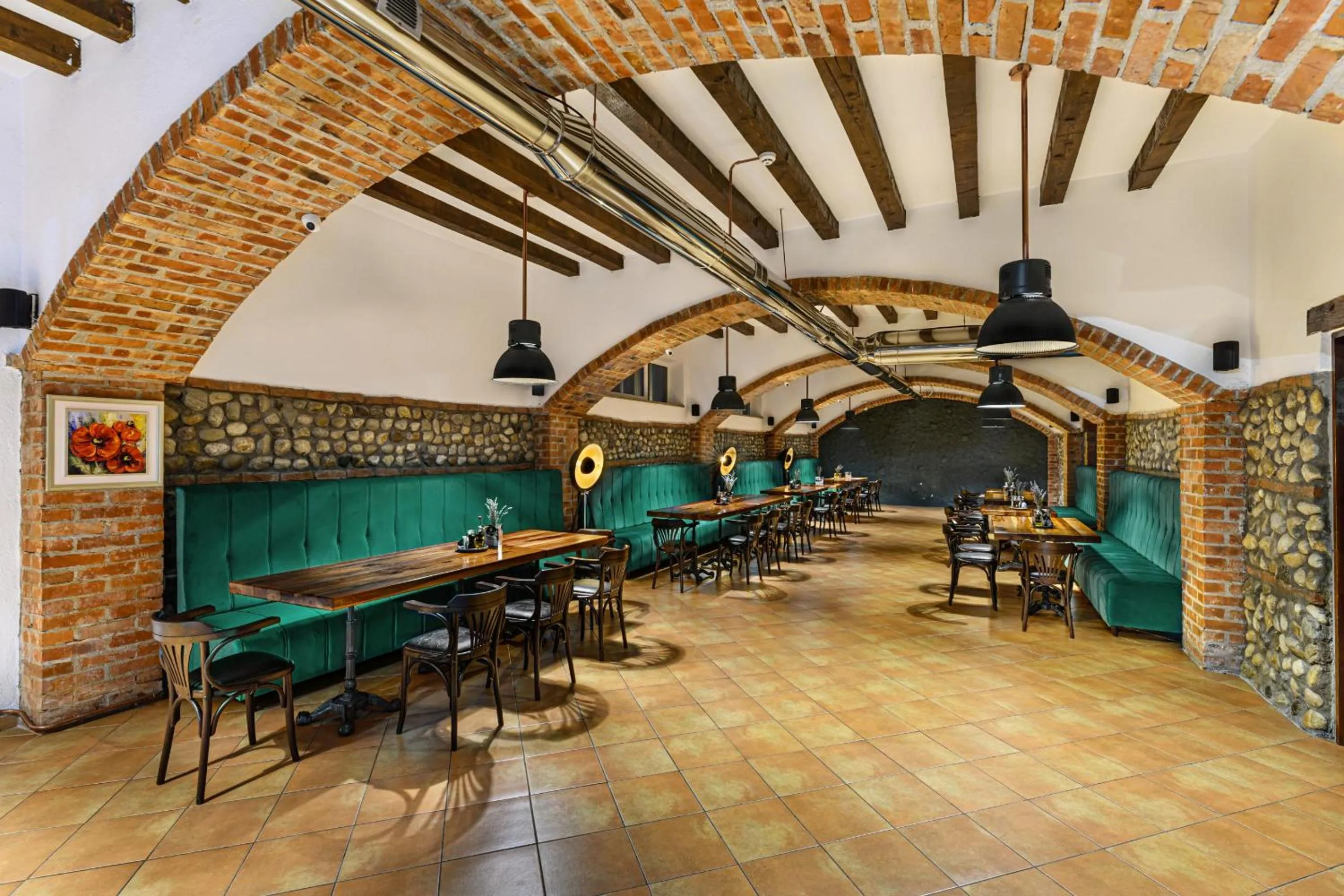 Restaurant/places to eat in Stejarii Resort