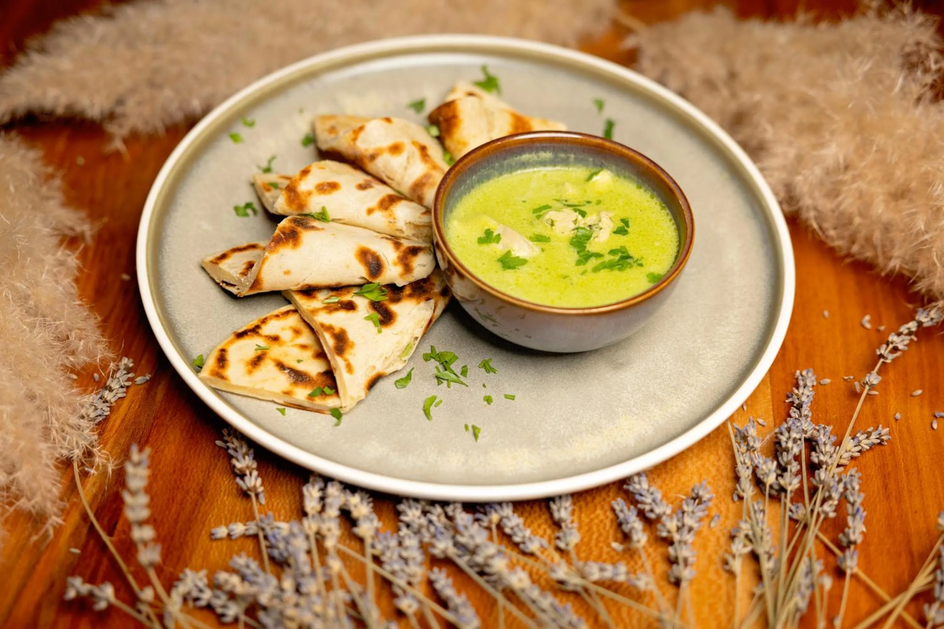 Restaurant/places to eat in Stejarii Resort