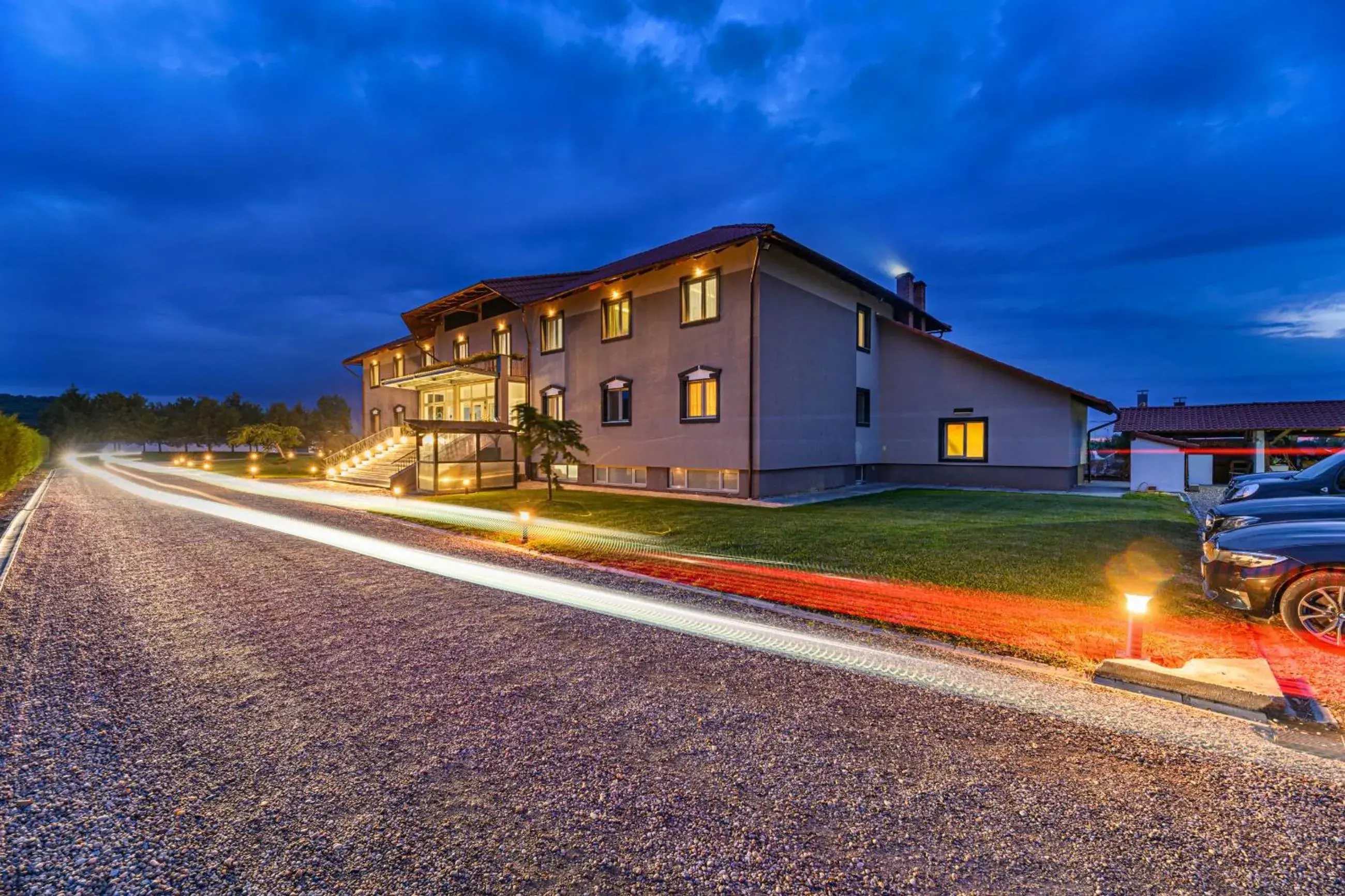 Property building in Stejarii Resort Property building in Stejarii Resort