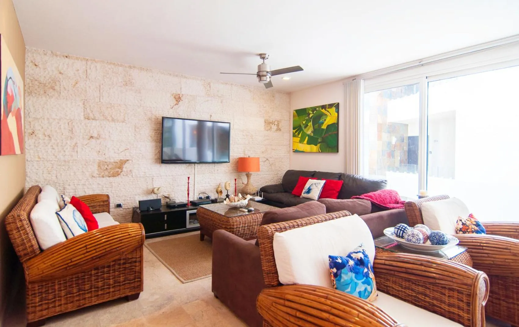 Living room in Exceptional Location Near Beach, Pool-View Balcony