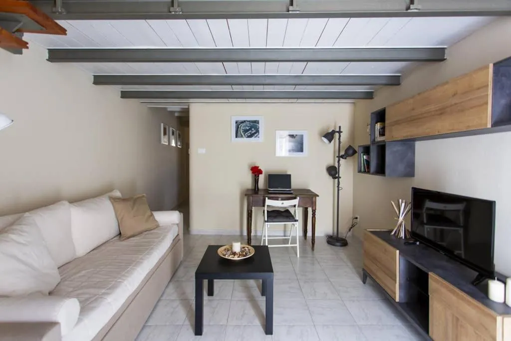 Communal lounge/ TV room in Da Mari e Paolo