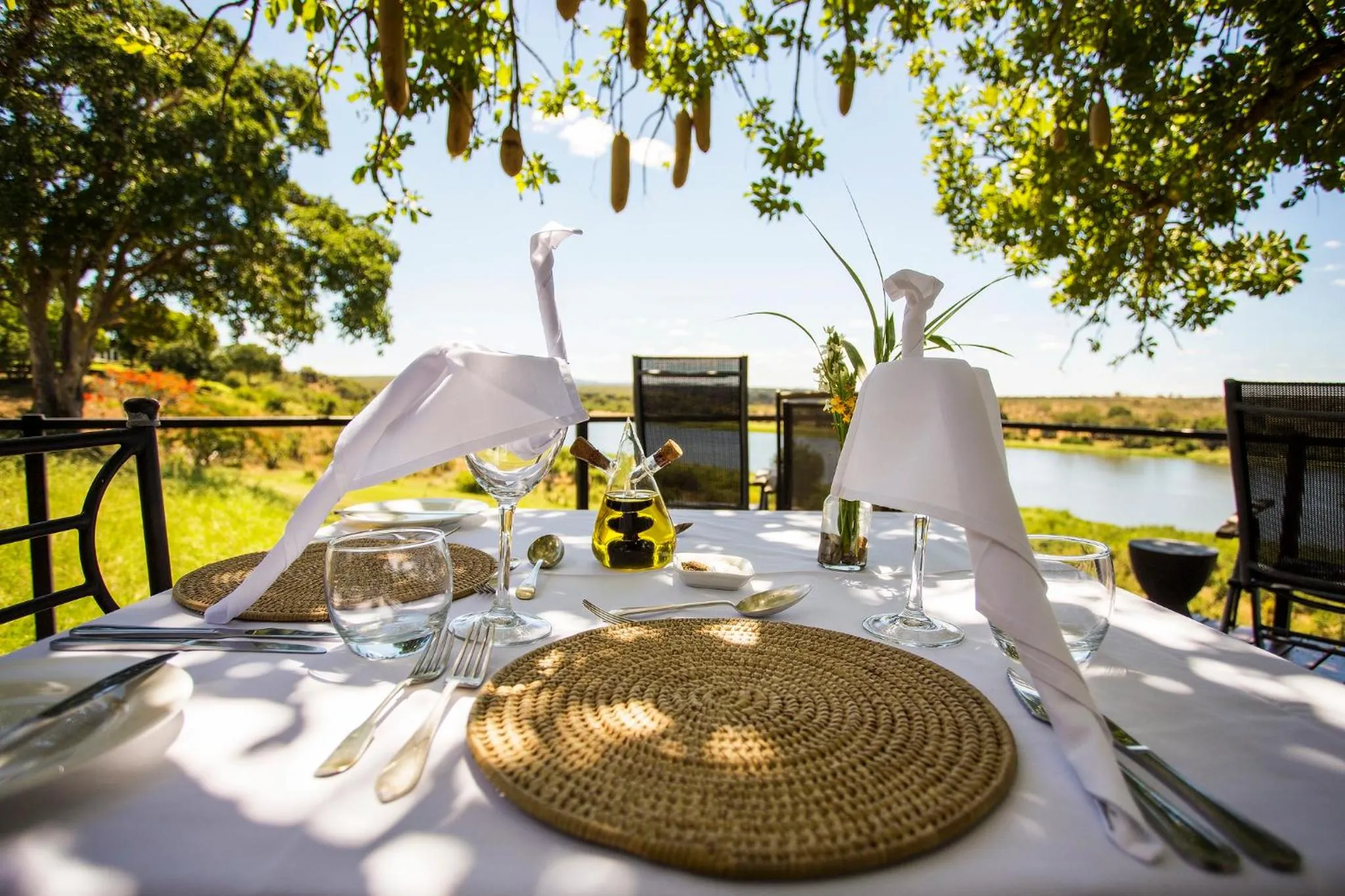 Restaurant/places to eat in Buhala Lodge