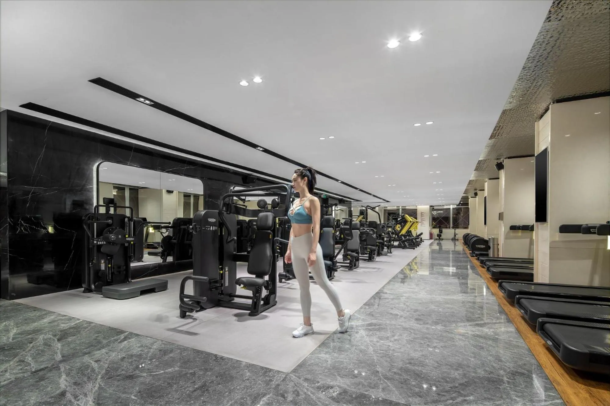 Fitness centre/facilities in Crowne Plaza Shenzhen Futian, Near to Shenzhen Convention&Exhibition Centre, Shenzhen Stock Exchange and Shenzhen Civic Center, Outdoor Heated Pool