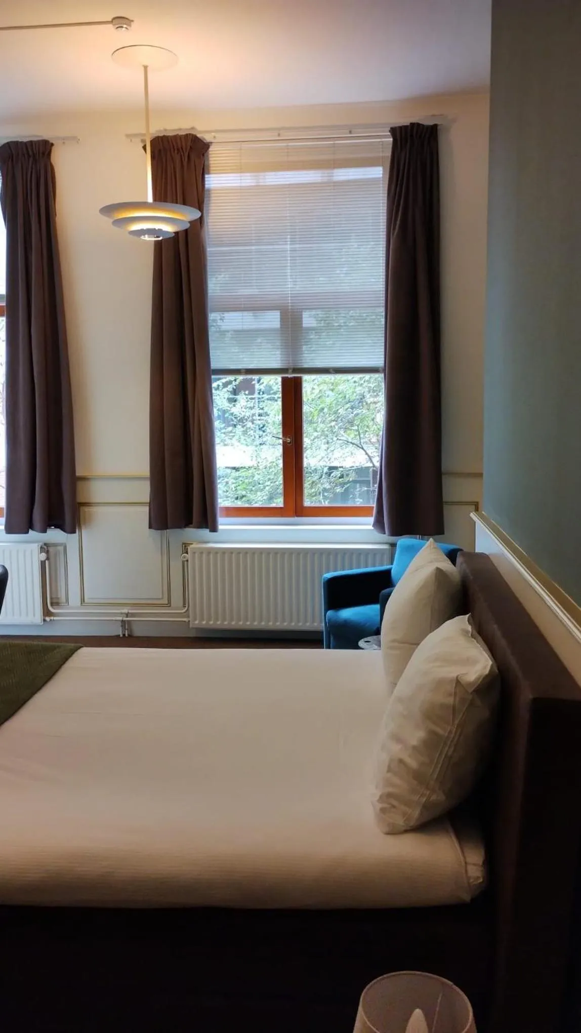 Bedroom, Bed in The Velvet Lodge