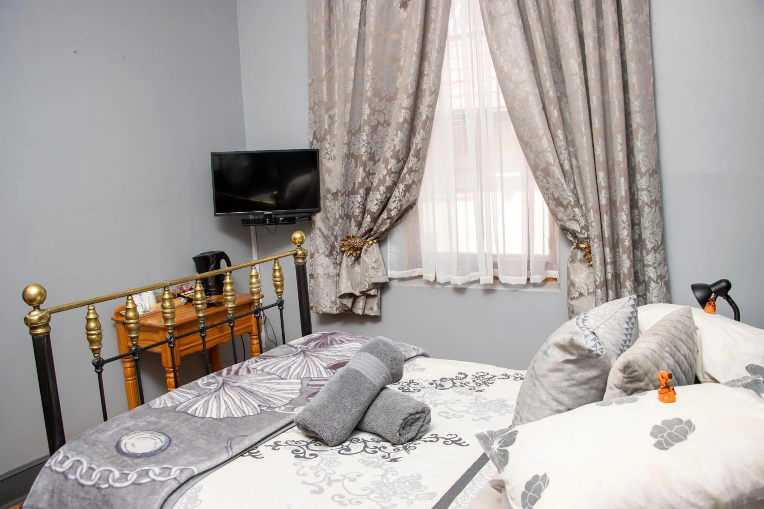 TV and multimedia, Bed in Oregon Place Guest House