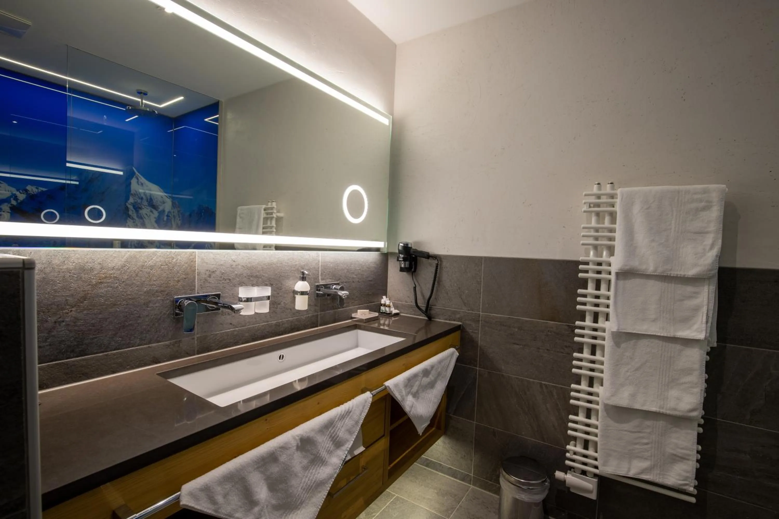 Bathroom in Hotel Garni Monte Bianco