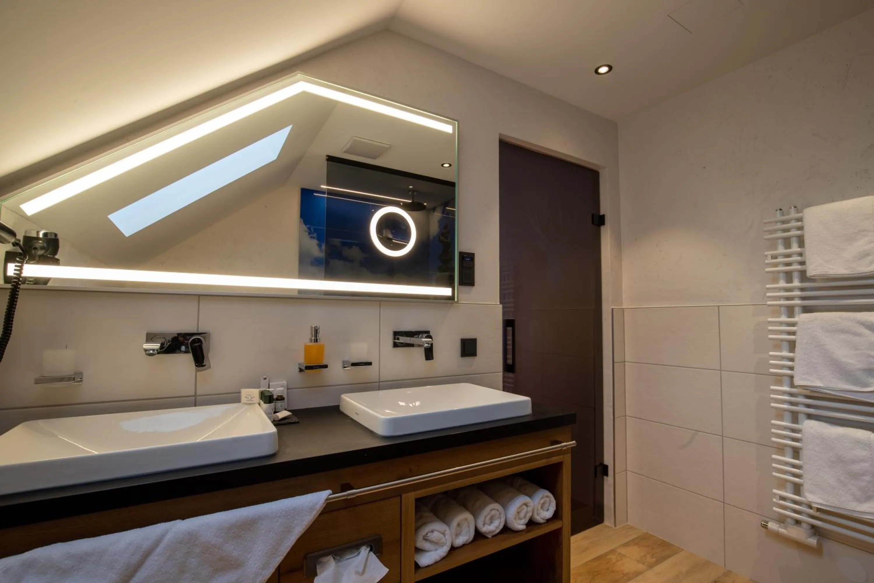 Bathroom in Hotel Garni Monte Bianco