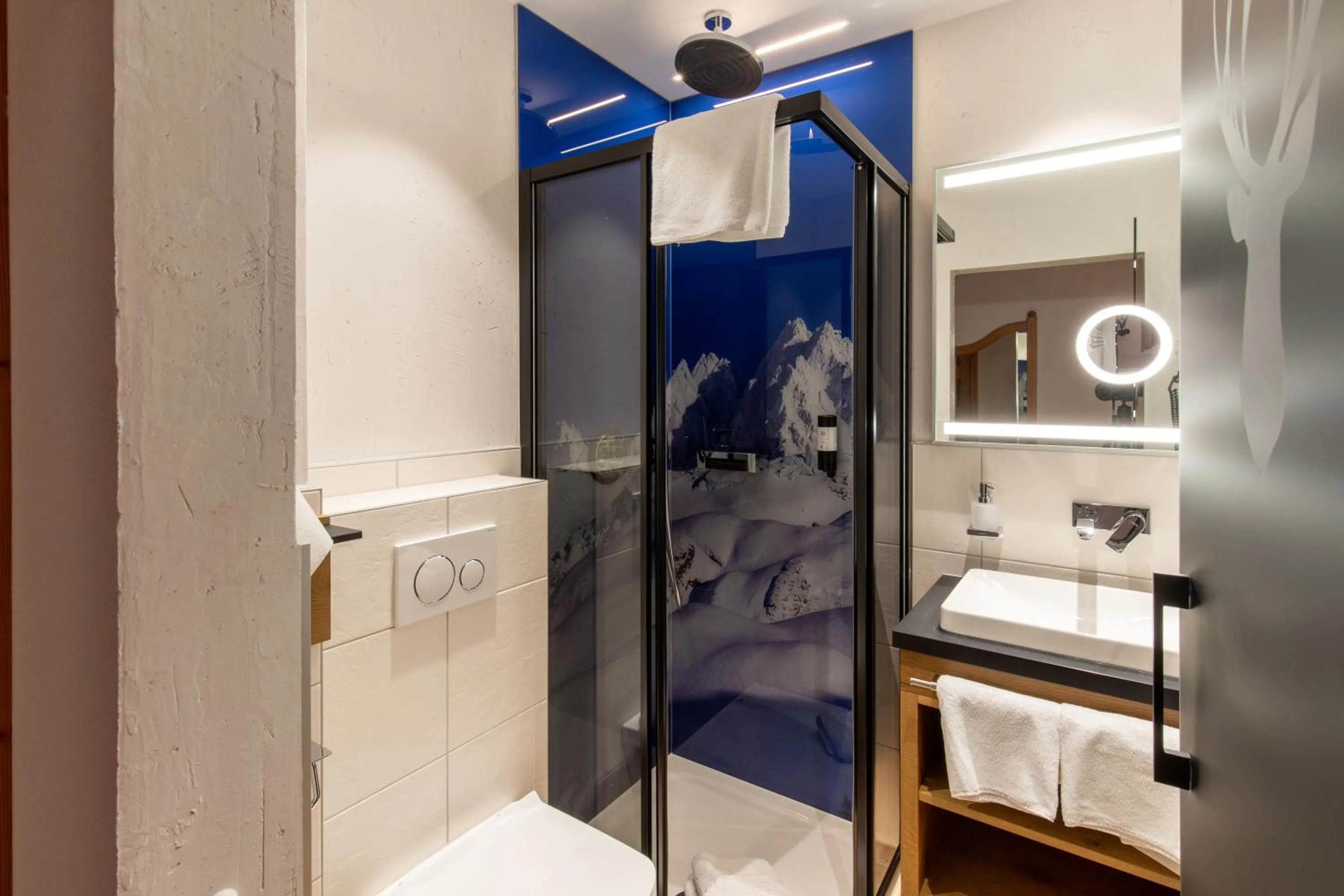 Bathroom in Hotel Garni Monte Bianco