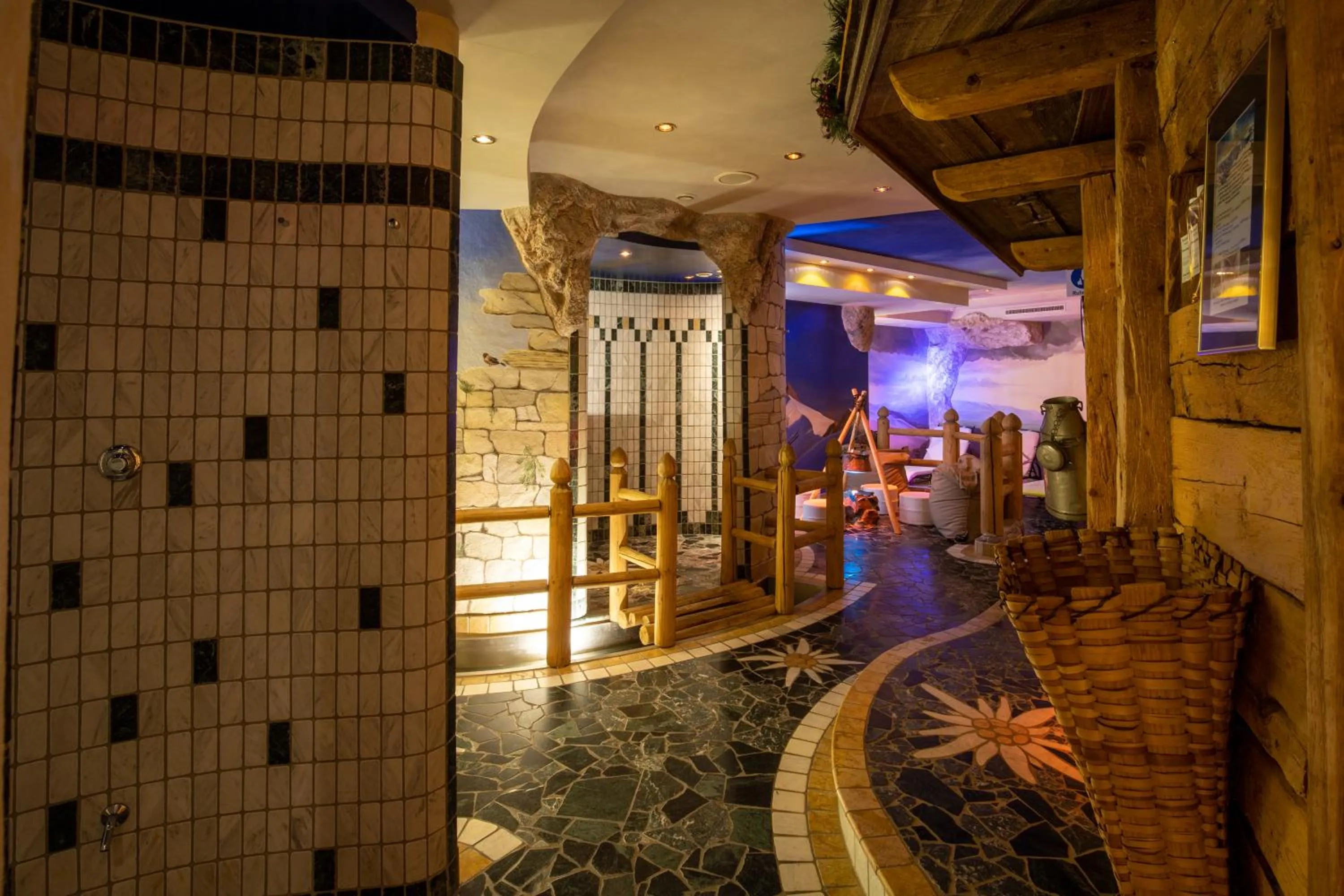 Spa and wellness centre/facilities in Hotel Garni Monte Bianco