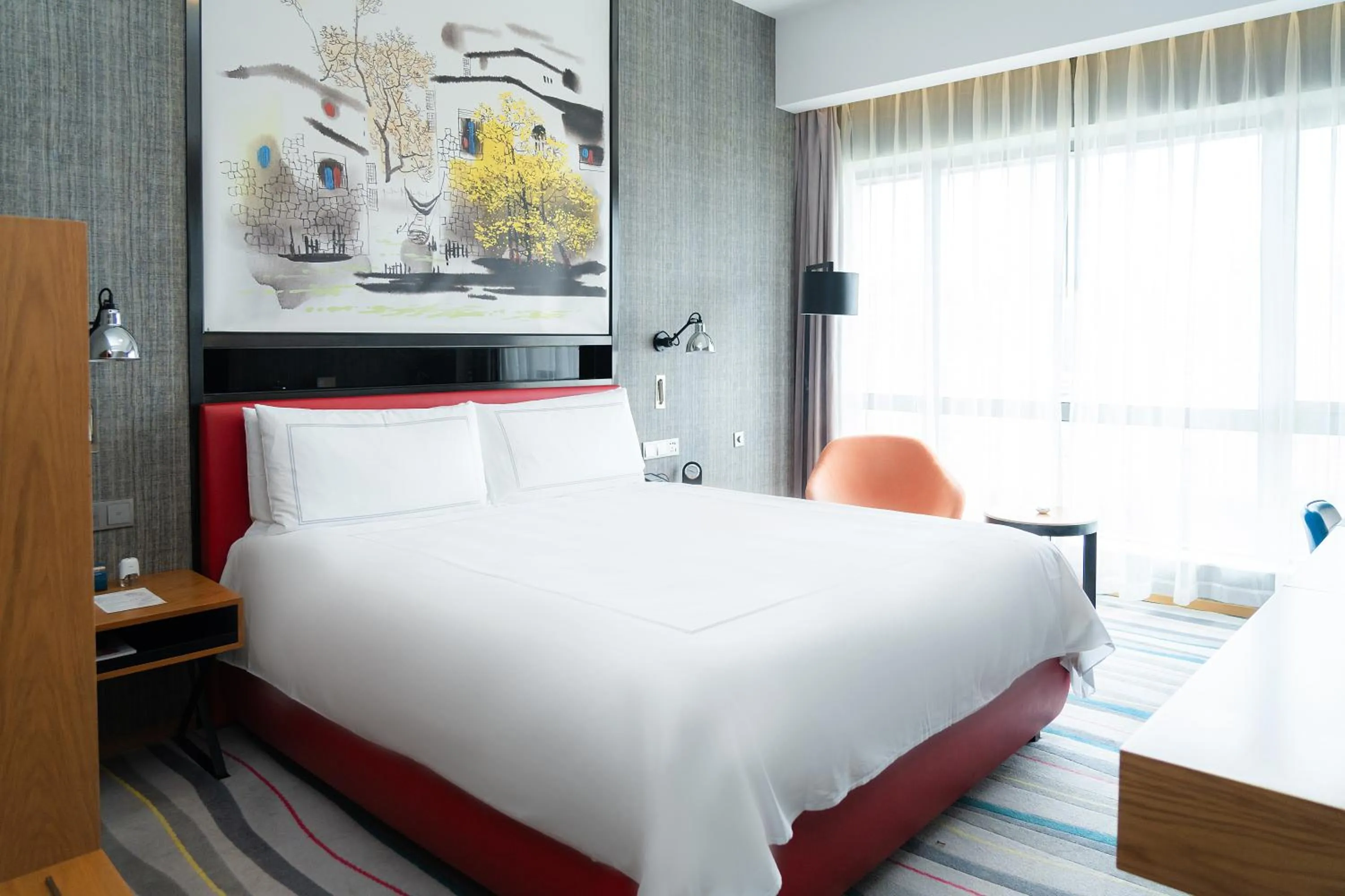 Photo of the whole room, Bed in Paradox Kunshan