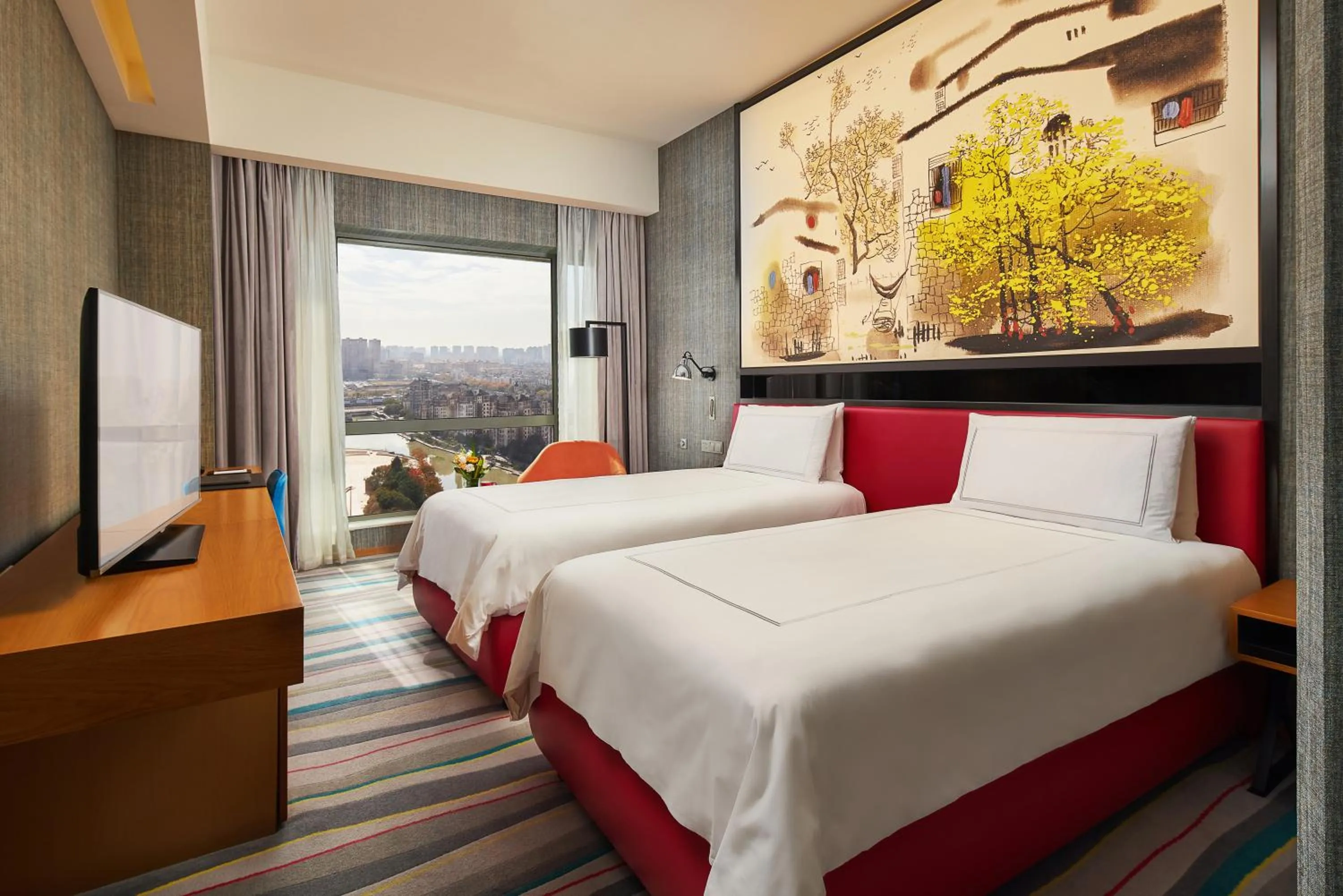 Photo of the whole room, Bed in Paradox Kunshan