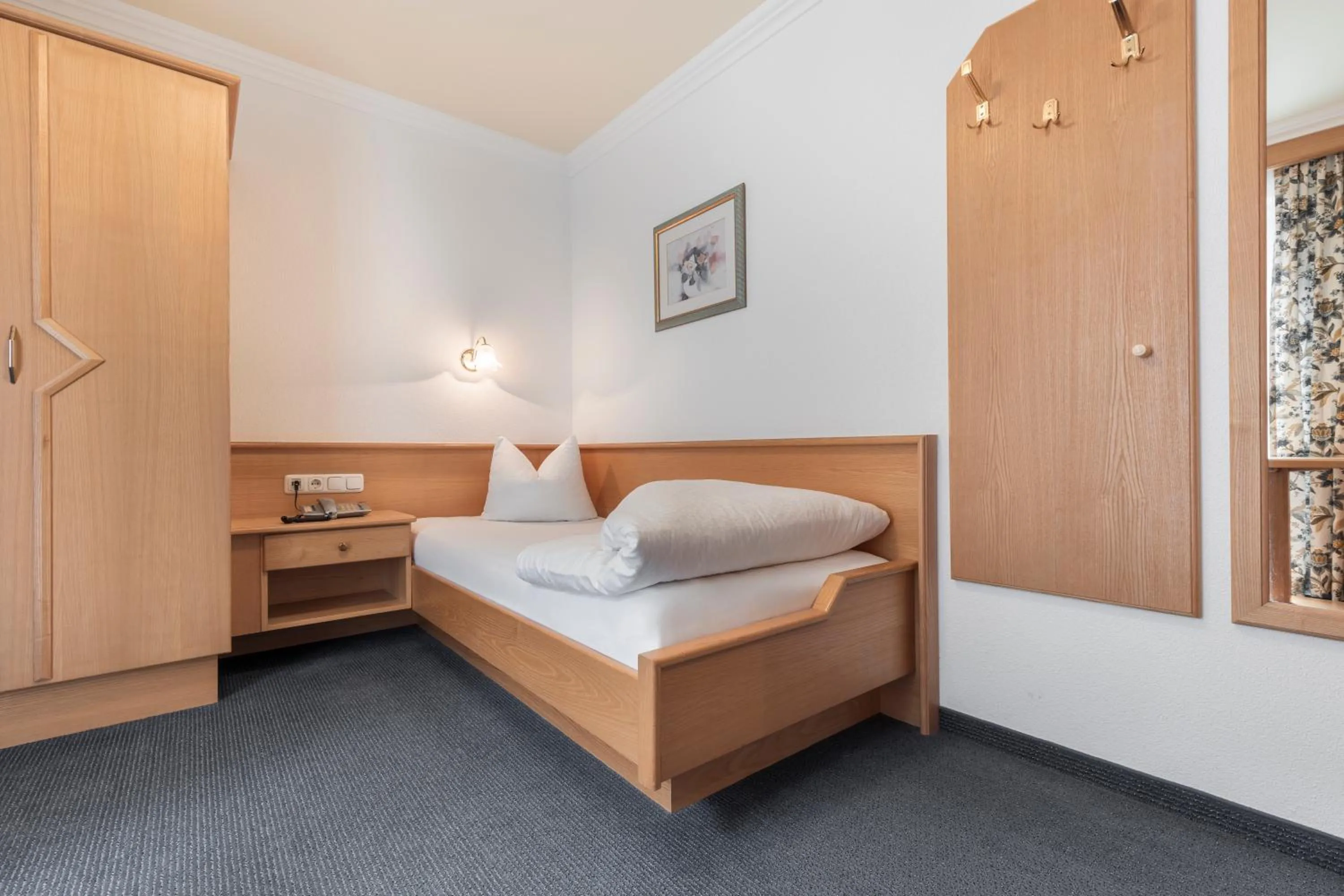 Bed in Hotel Garni Schmid