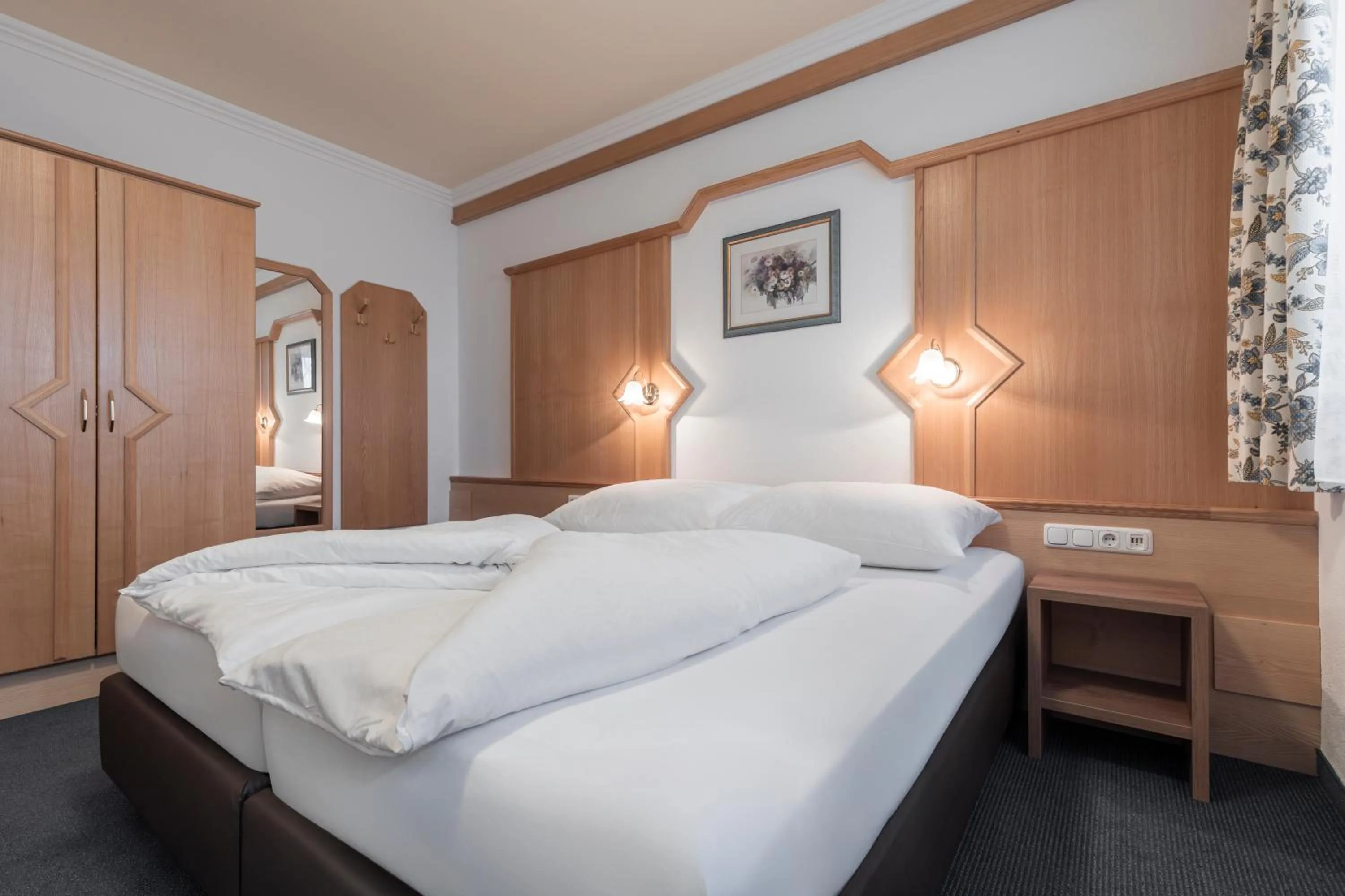 Bed in Hotel Garni Schmid