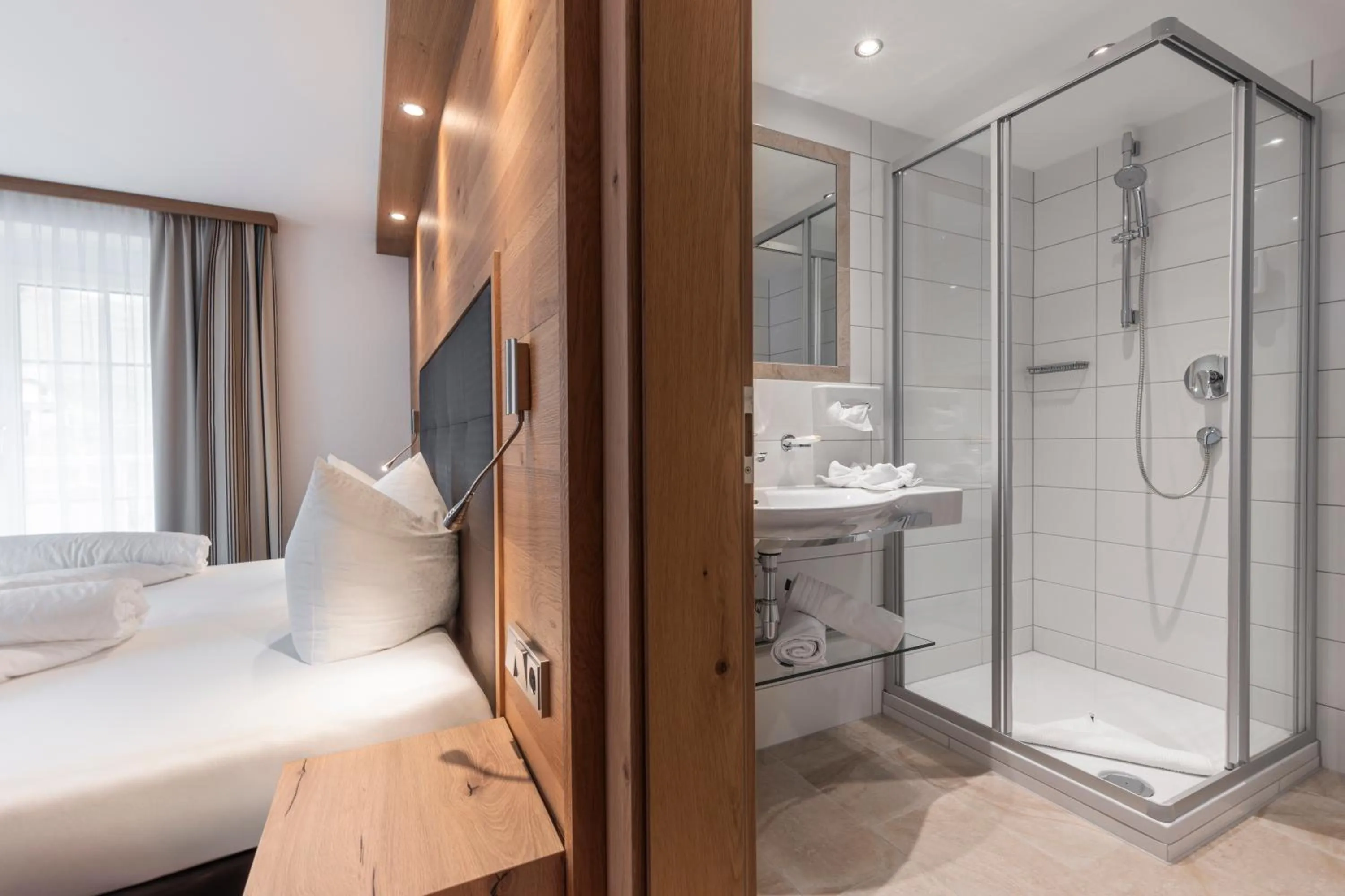 Bed in Hotel Garni Schmid