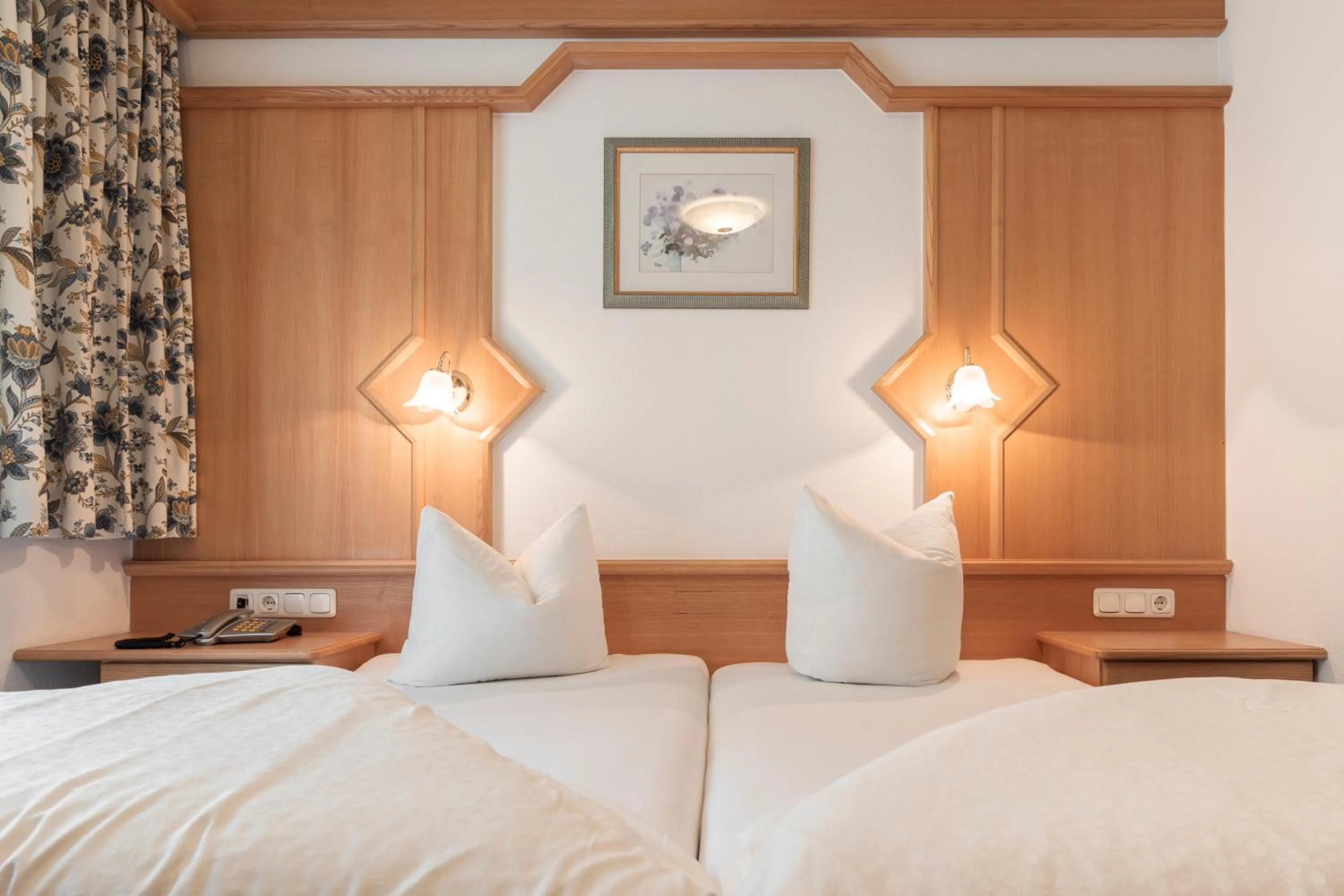 Bed in Hotel Garni Schmid