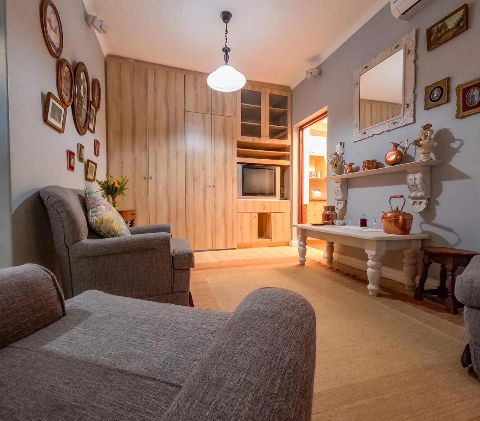 Seating area in Westlodge at Graskop B&B