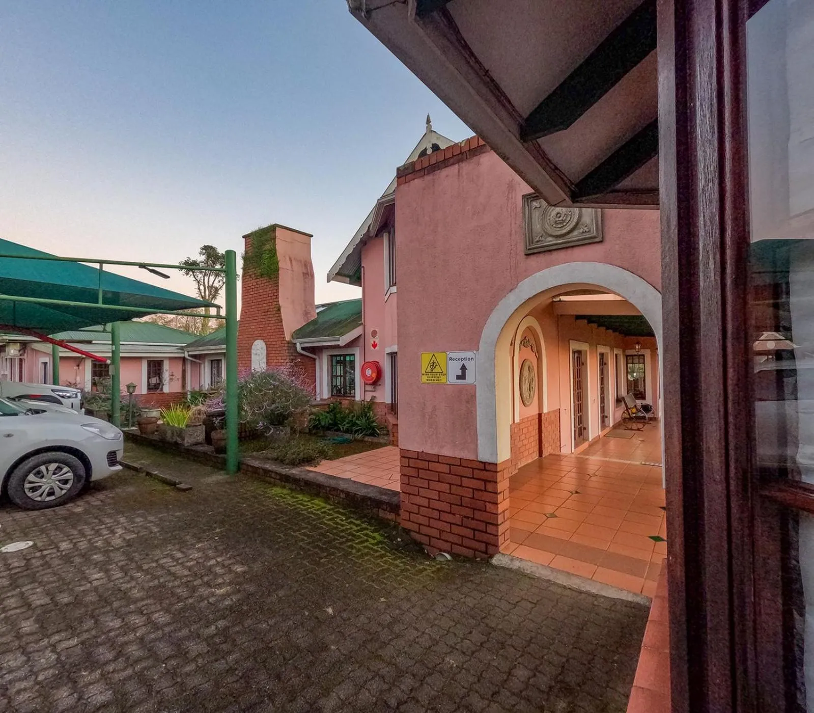 Parking in Westlodge at Graskop B&B