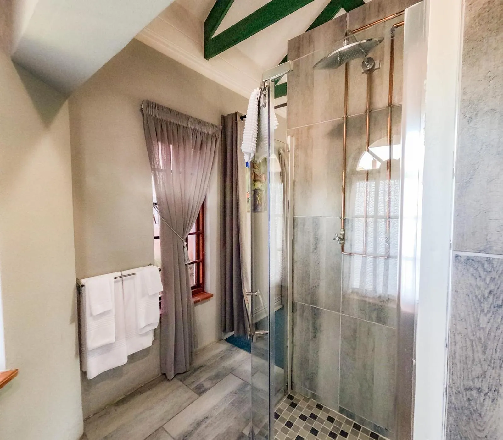 Bathroom in Westlodge at Graskop B&B