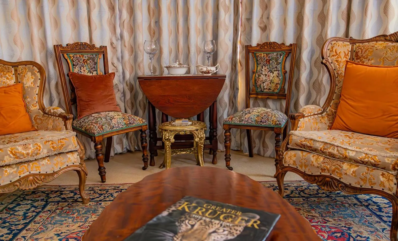 Living room in Westlodge at Graskop B&B