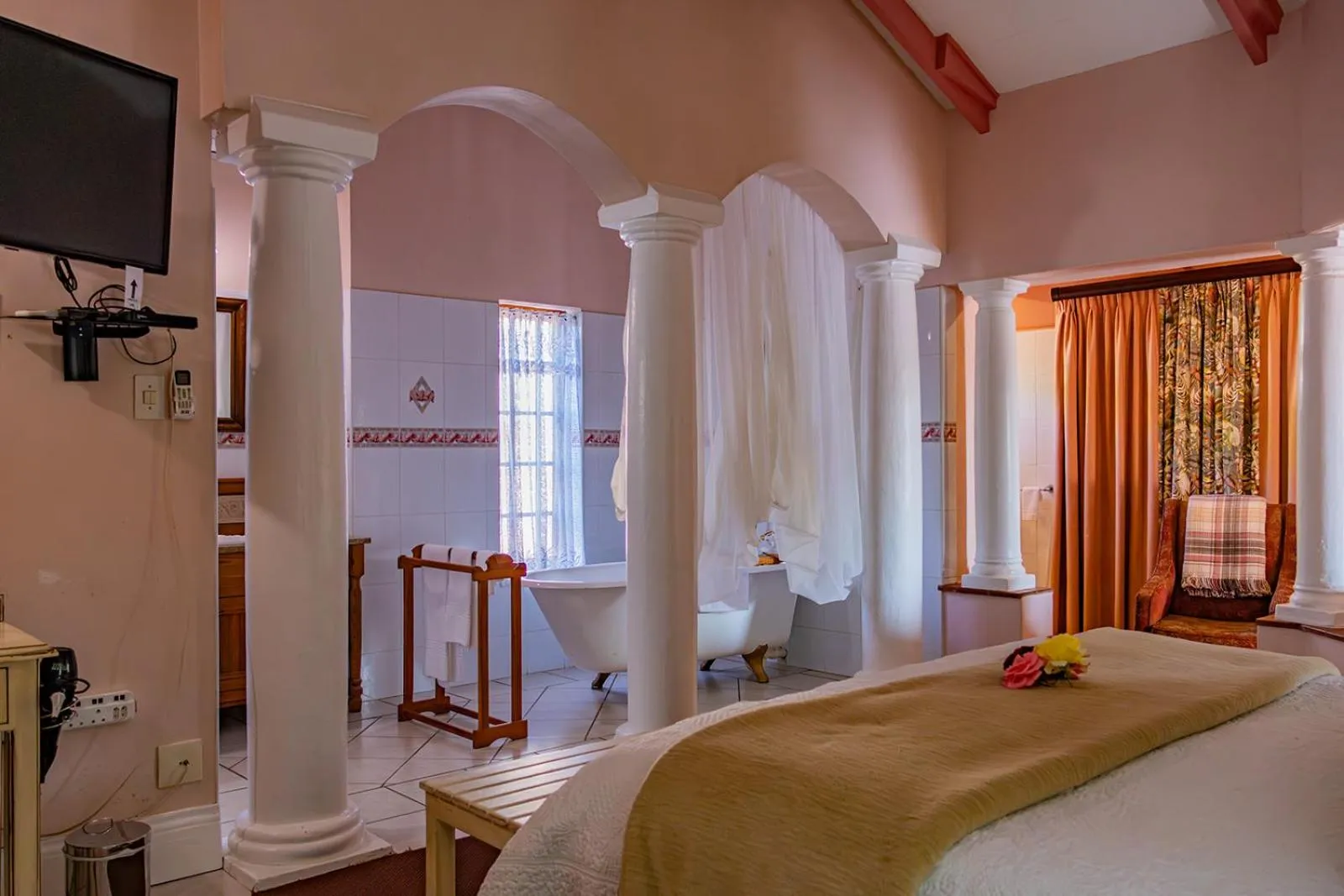 Bedroom, Bed in Westlodge at Graskop B&B