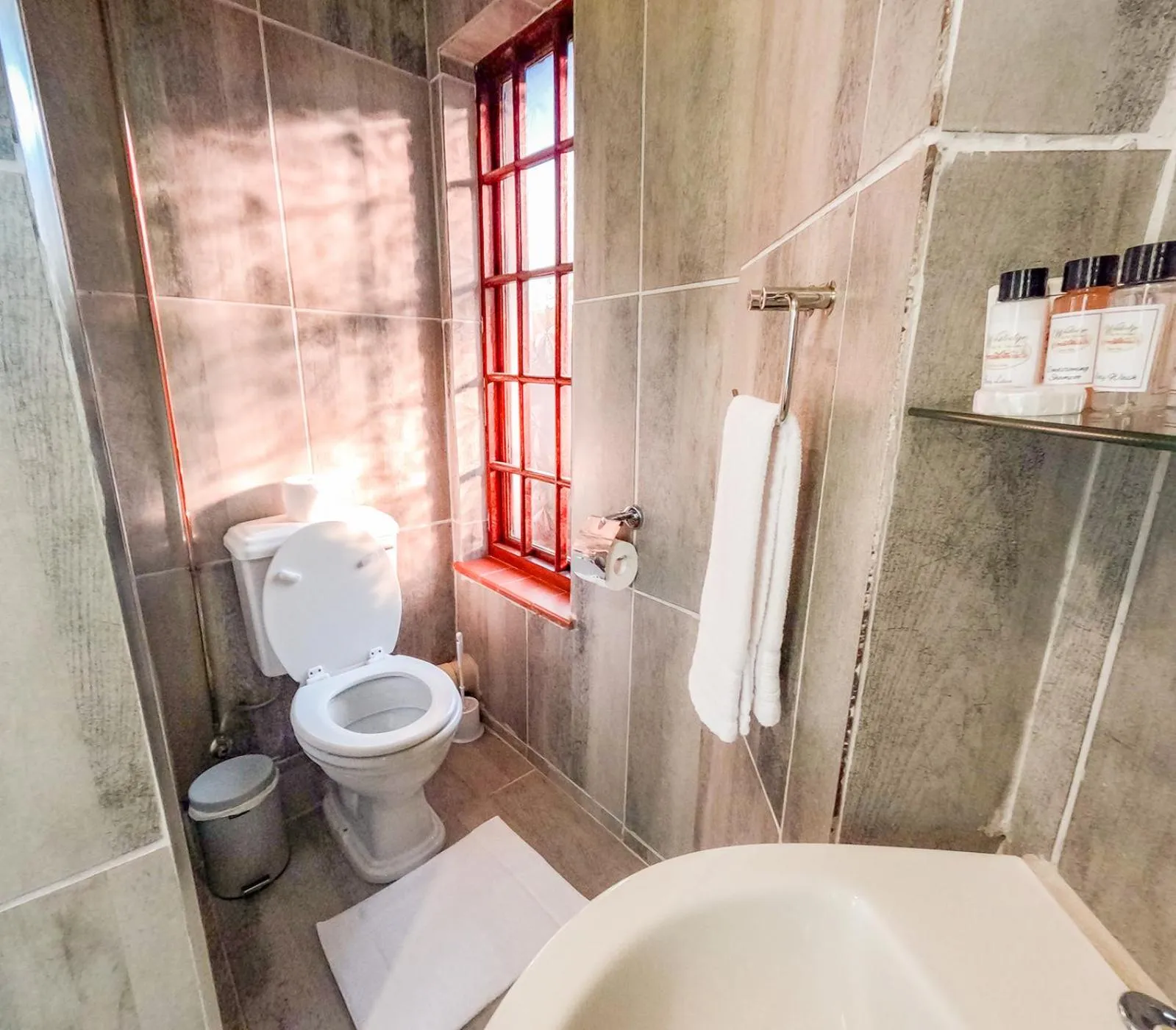 Toilet in Westlodge at Graskop B&B