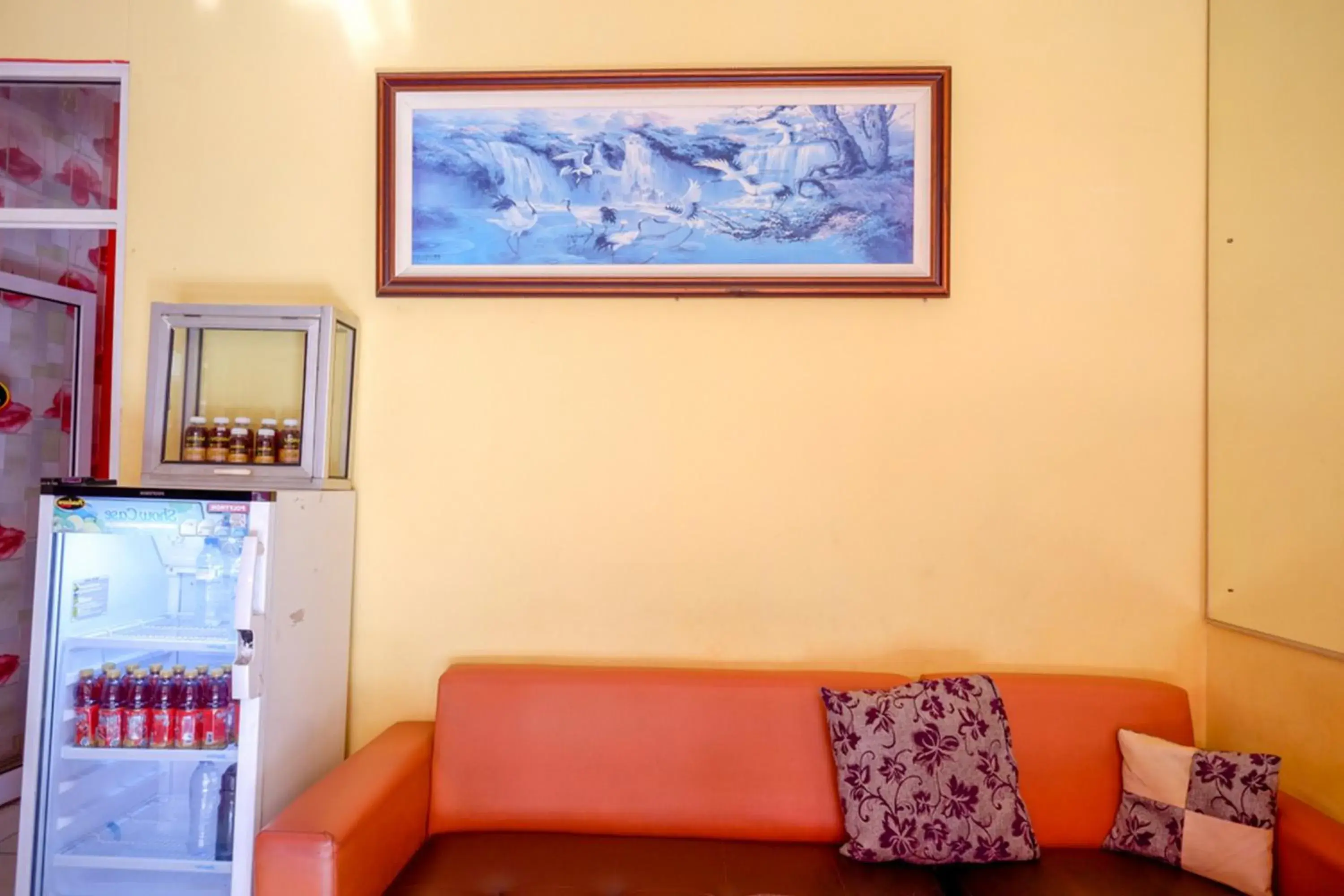 Property building in Pandawa Guest House At Ngaliyan Square Mitra RedDoorz Property building in Pandawa Guest House At Ngaliyan Square Mitra RedDoorz