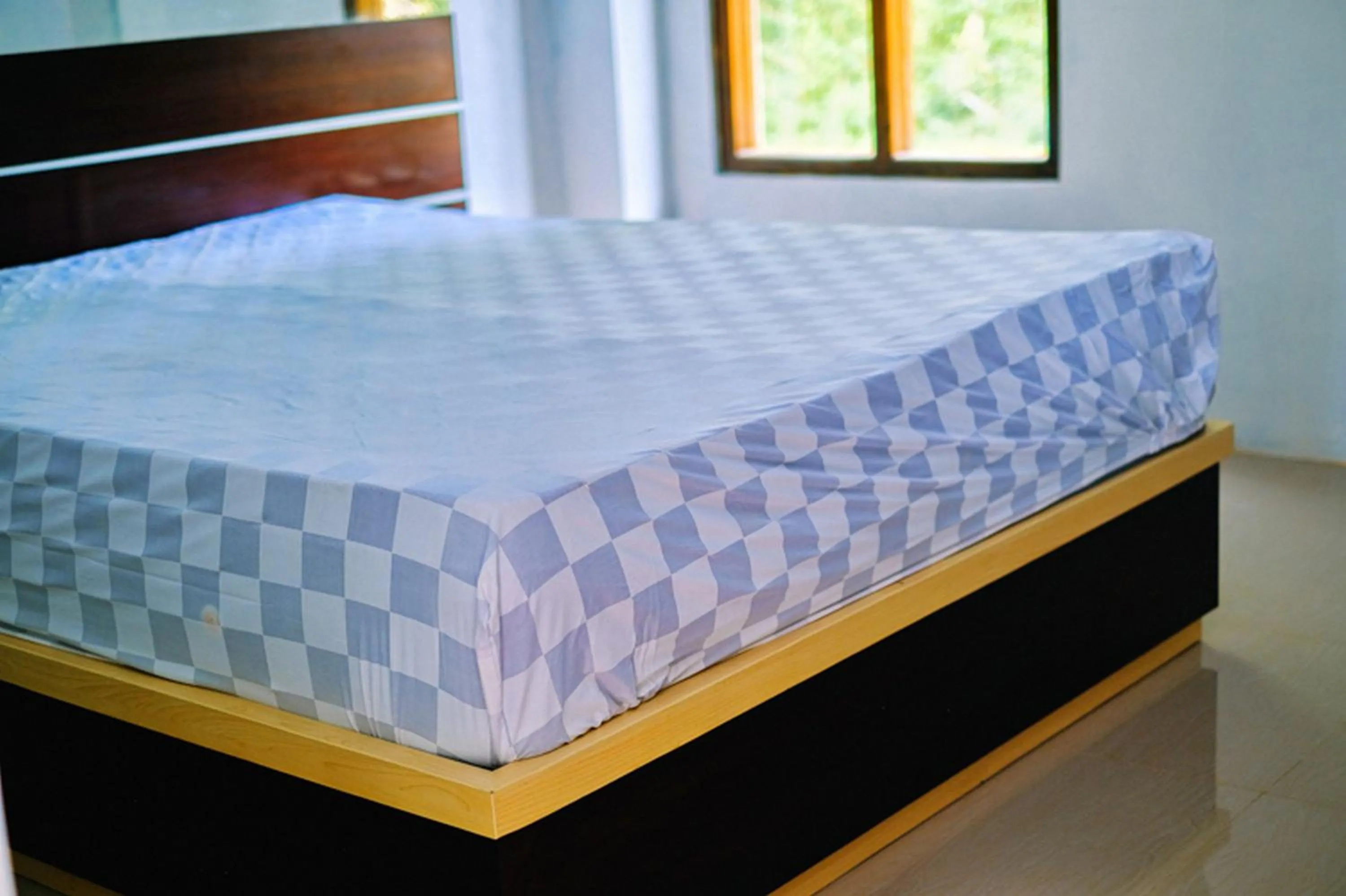 Property building, Bed in RedDoorz At Artomoro Guest House