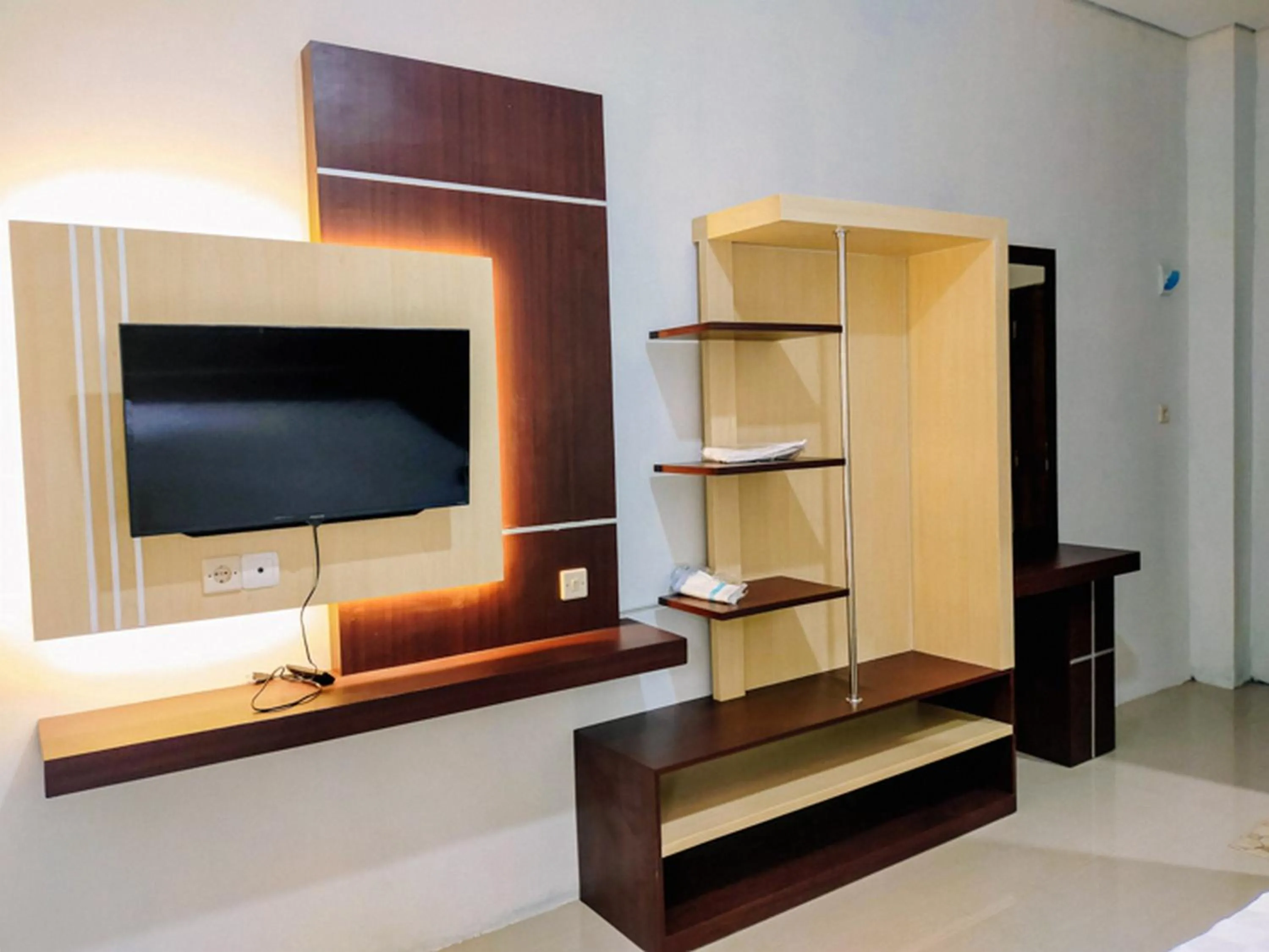 Property building in RedDoorz At Artomoro Guest House