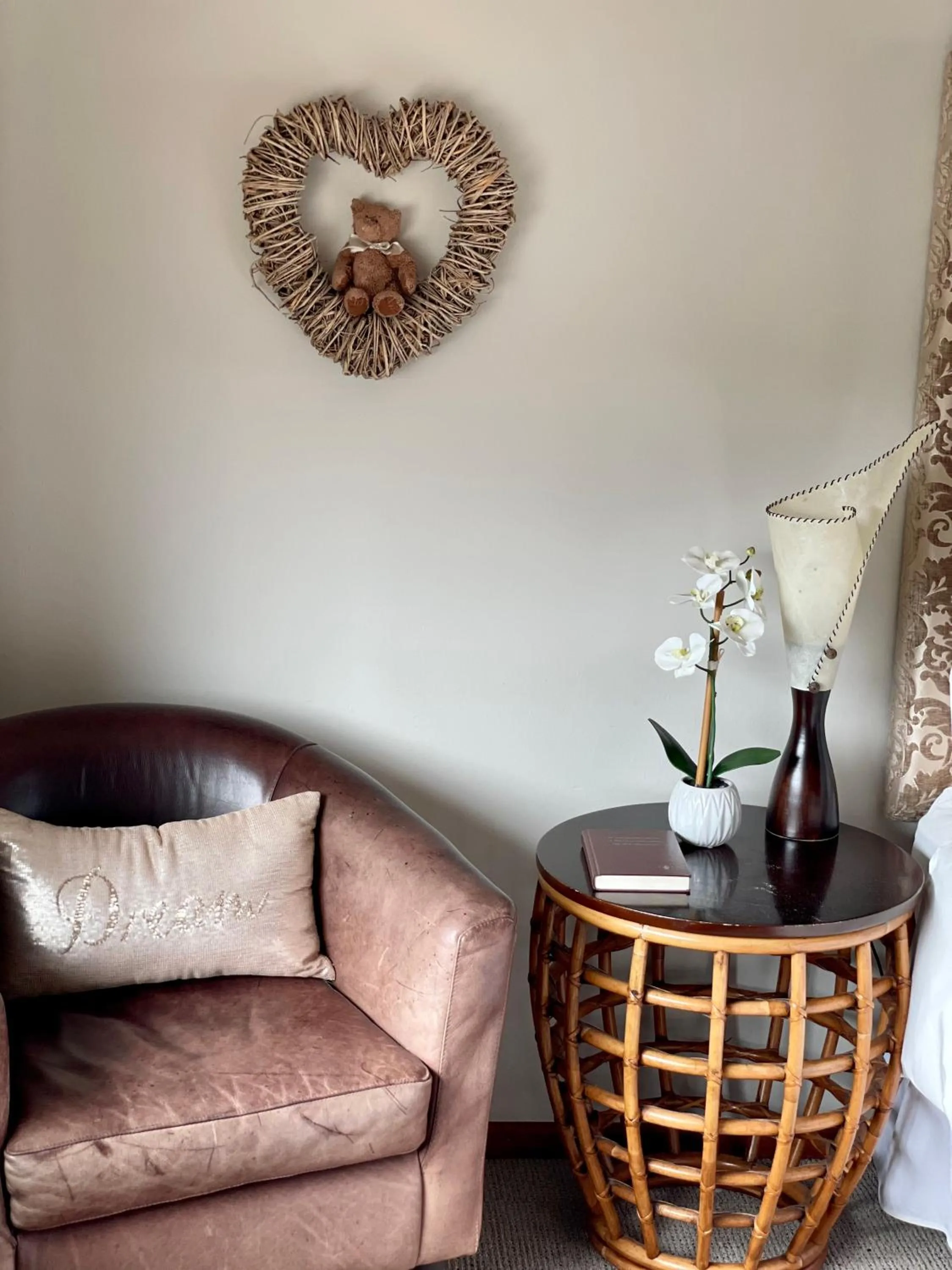 Seating area in Sandra's Guest House