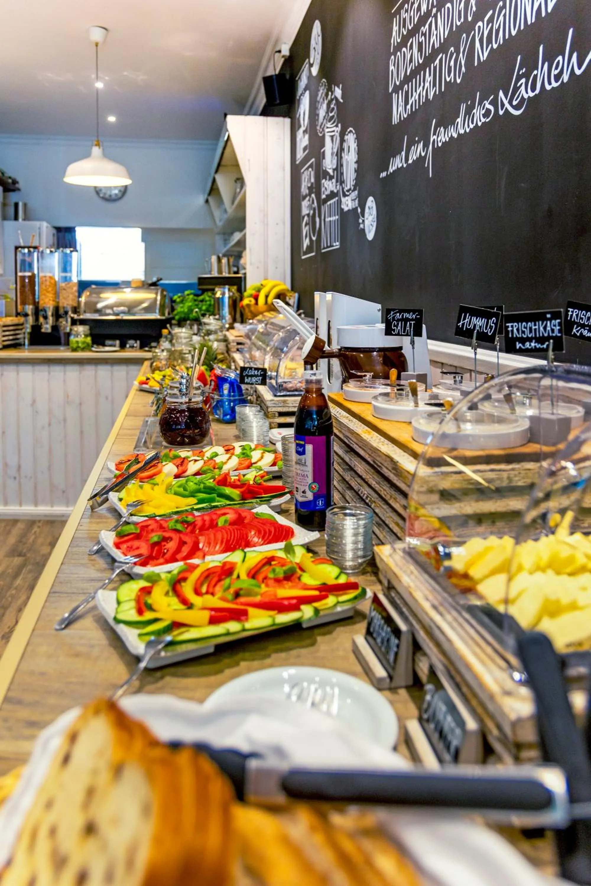 Restaurant/places to eat in Auto-Parkhotel Hamburg St Pauli