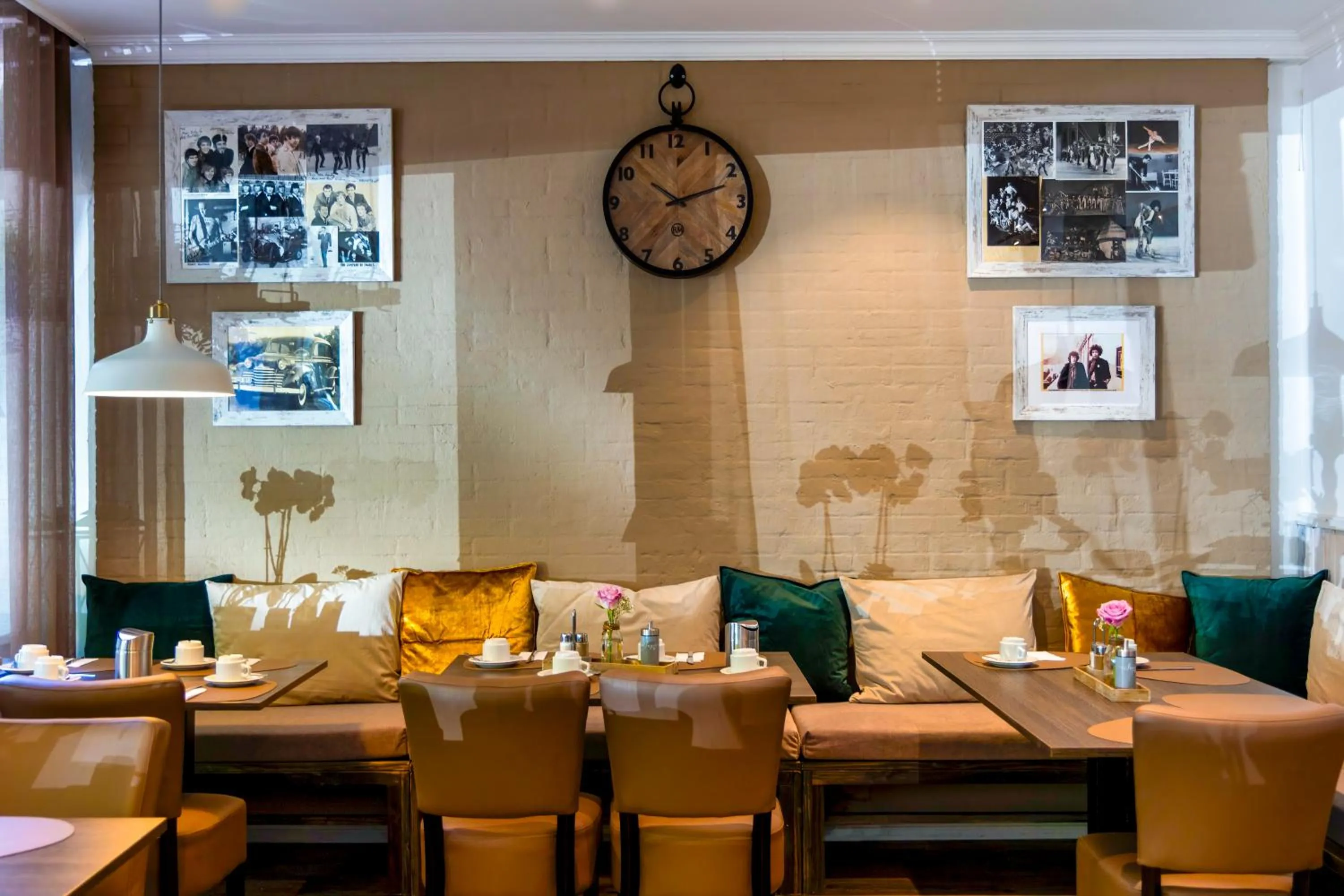 Restaurant/places to eat in Auto-Parkhotel Hamburg St Pauli