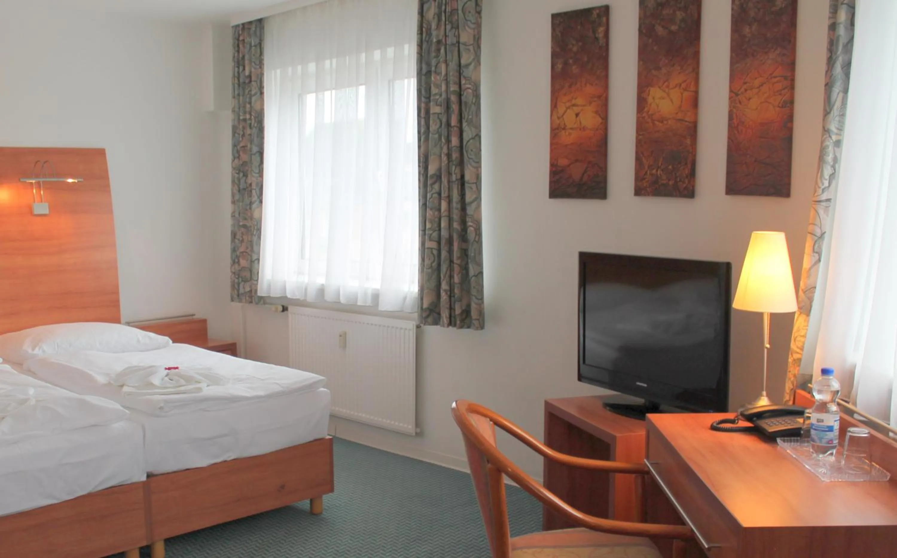 Photo of the whole room, Bed in Hotel Kaiser