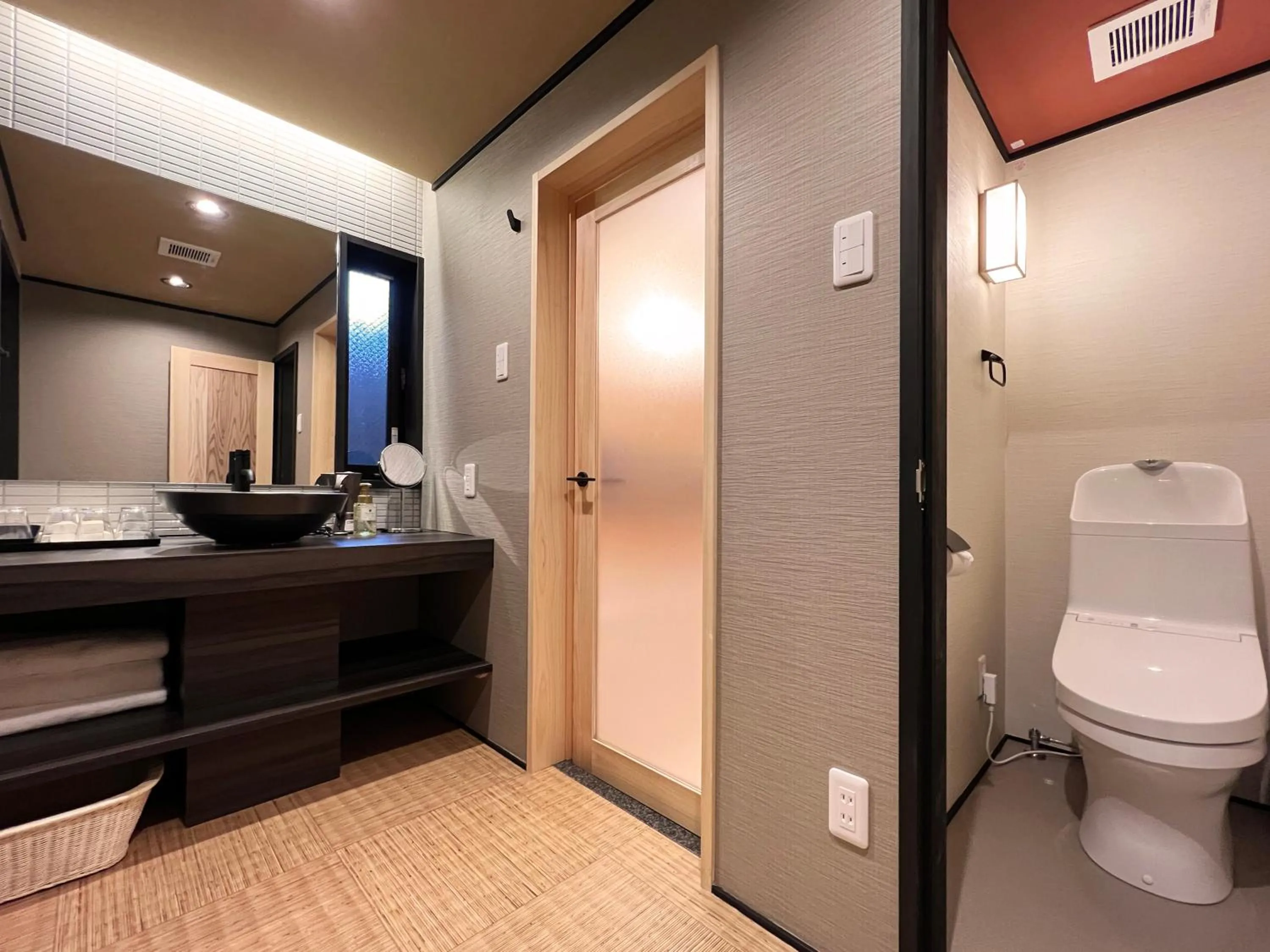 Toilet in Rinn Marikoji