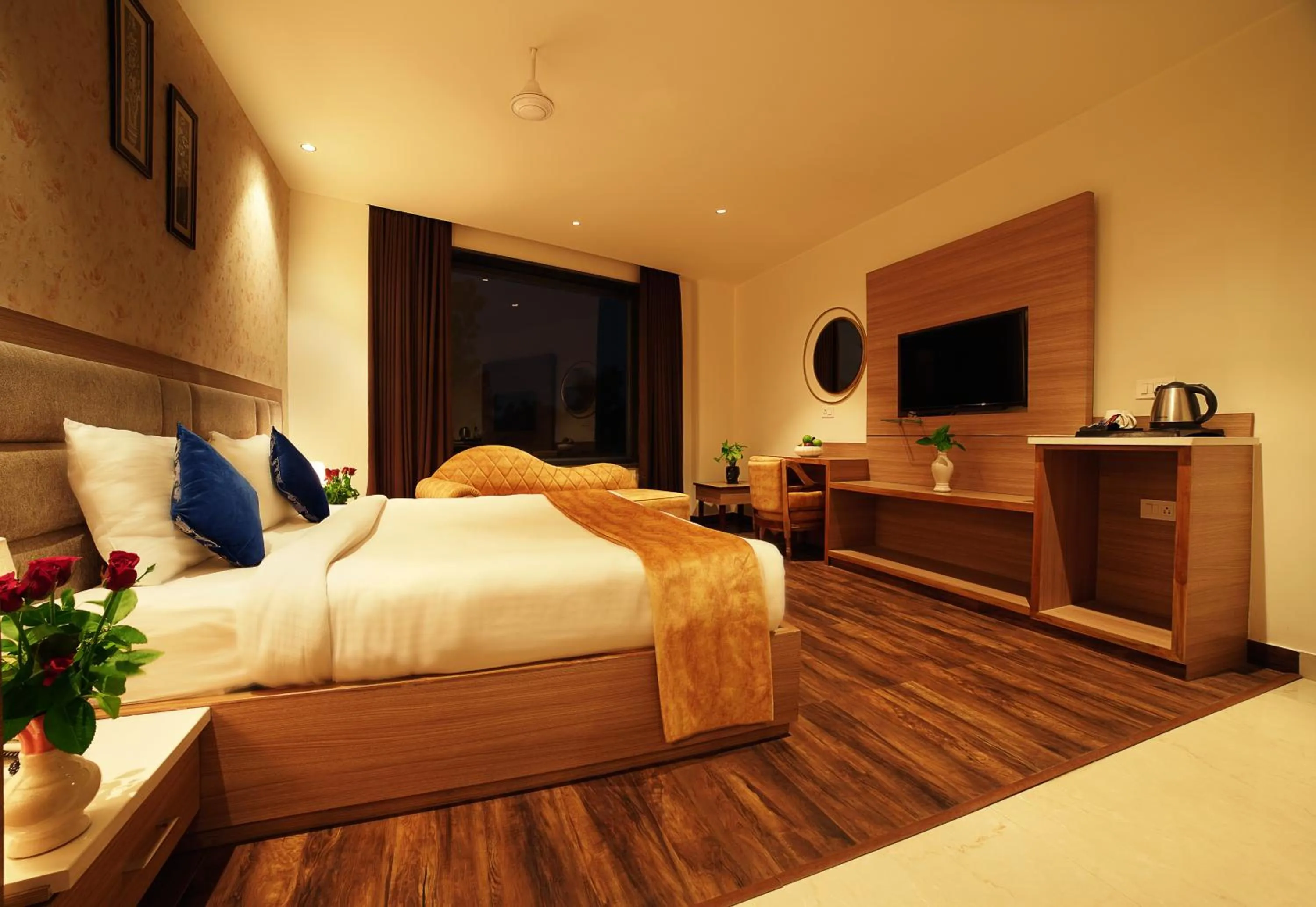 TV and multimedia, Bed in TreeHouse London Street Amritsar