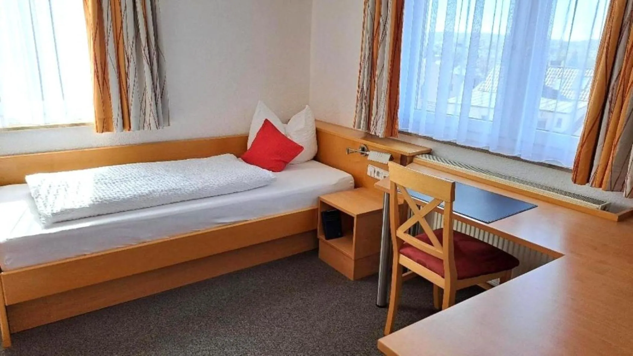 City Hotel