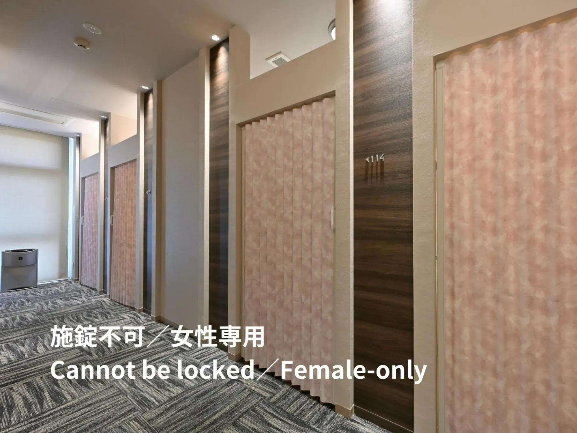 Photo of the whole room in UNO HOTEL Photo of the whole room in UNO HOTEL