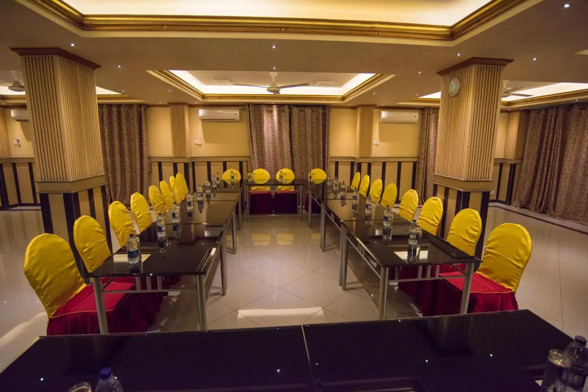 Property building in Euro Hotel and Apartments Property building in Euro Hotel and Apartments