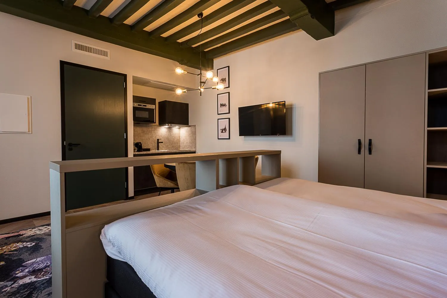 Photo of the whole room, Bed in Boutique Hotel Rijks I Kloeg Collection